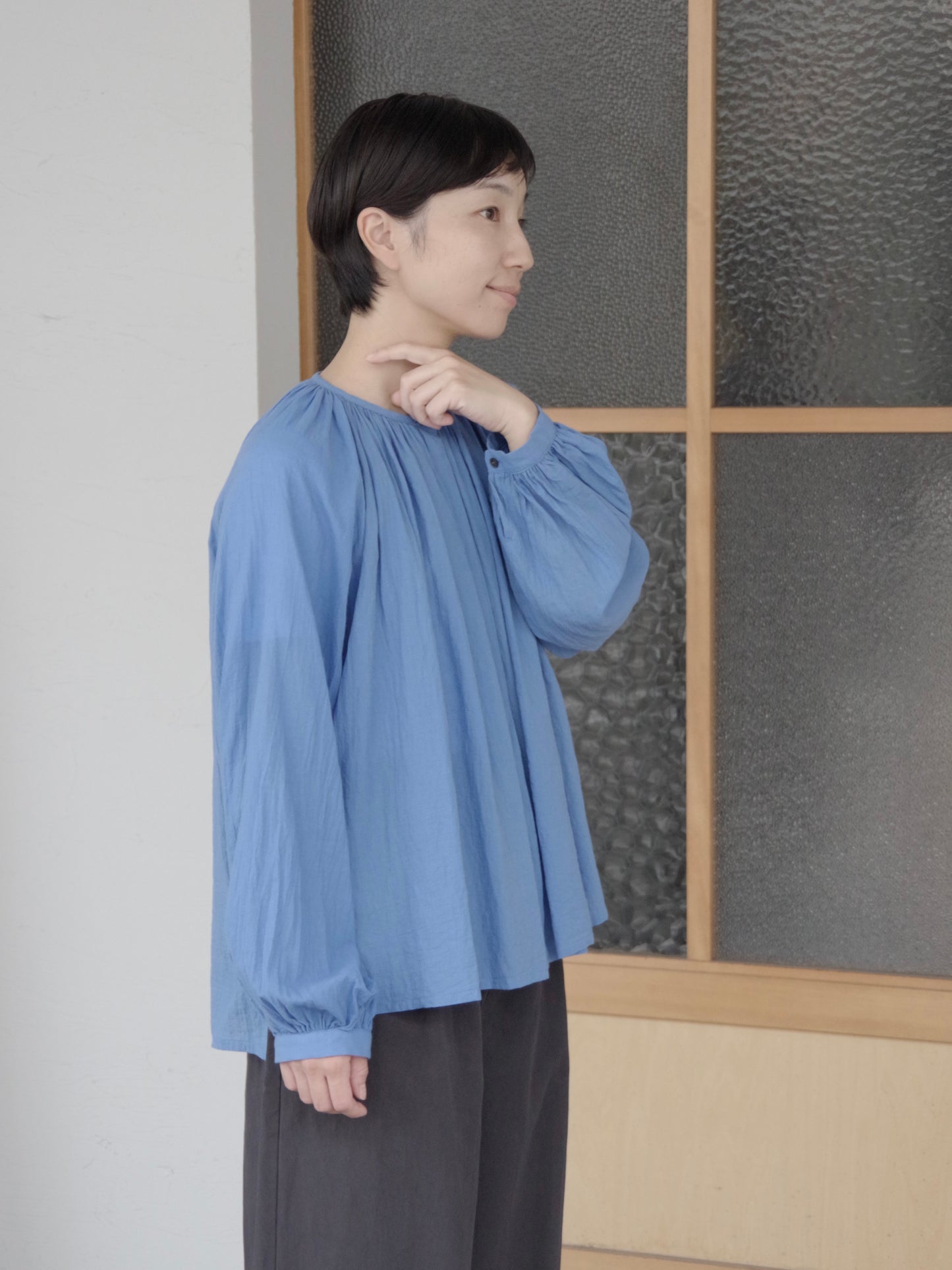 コットンギャザーブラウス | atelier naruse
