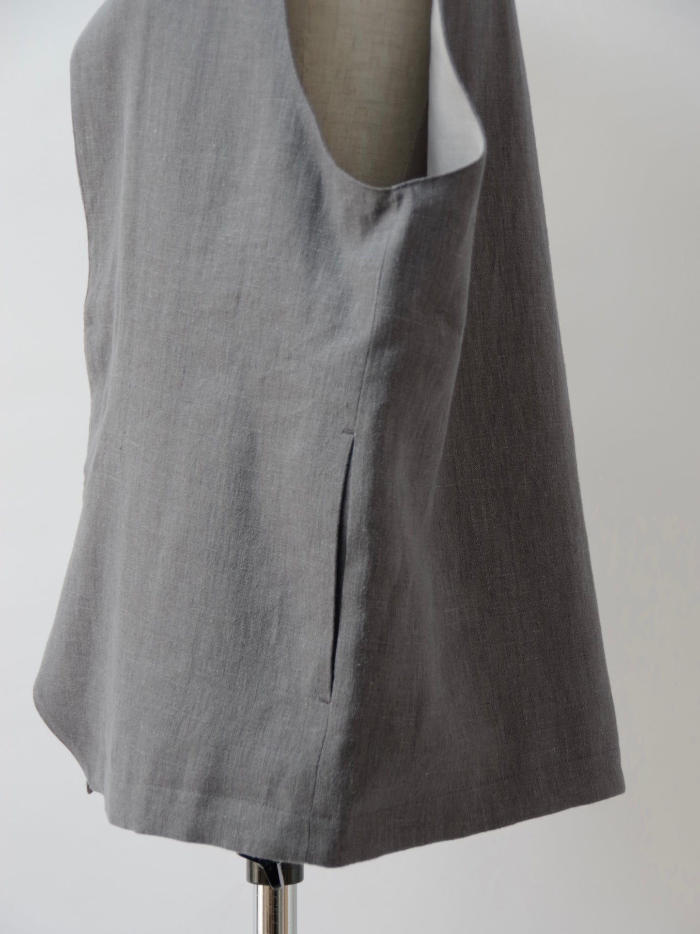 LINEN VEST ( 2 color) | sisisi