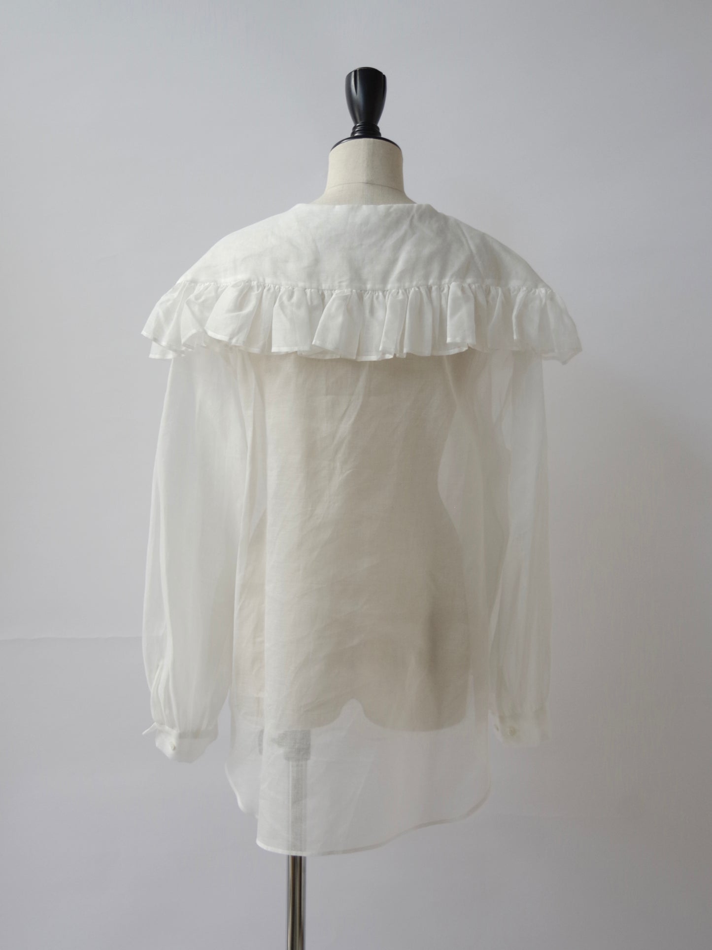 fril collar blouse | Heriter