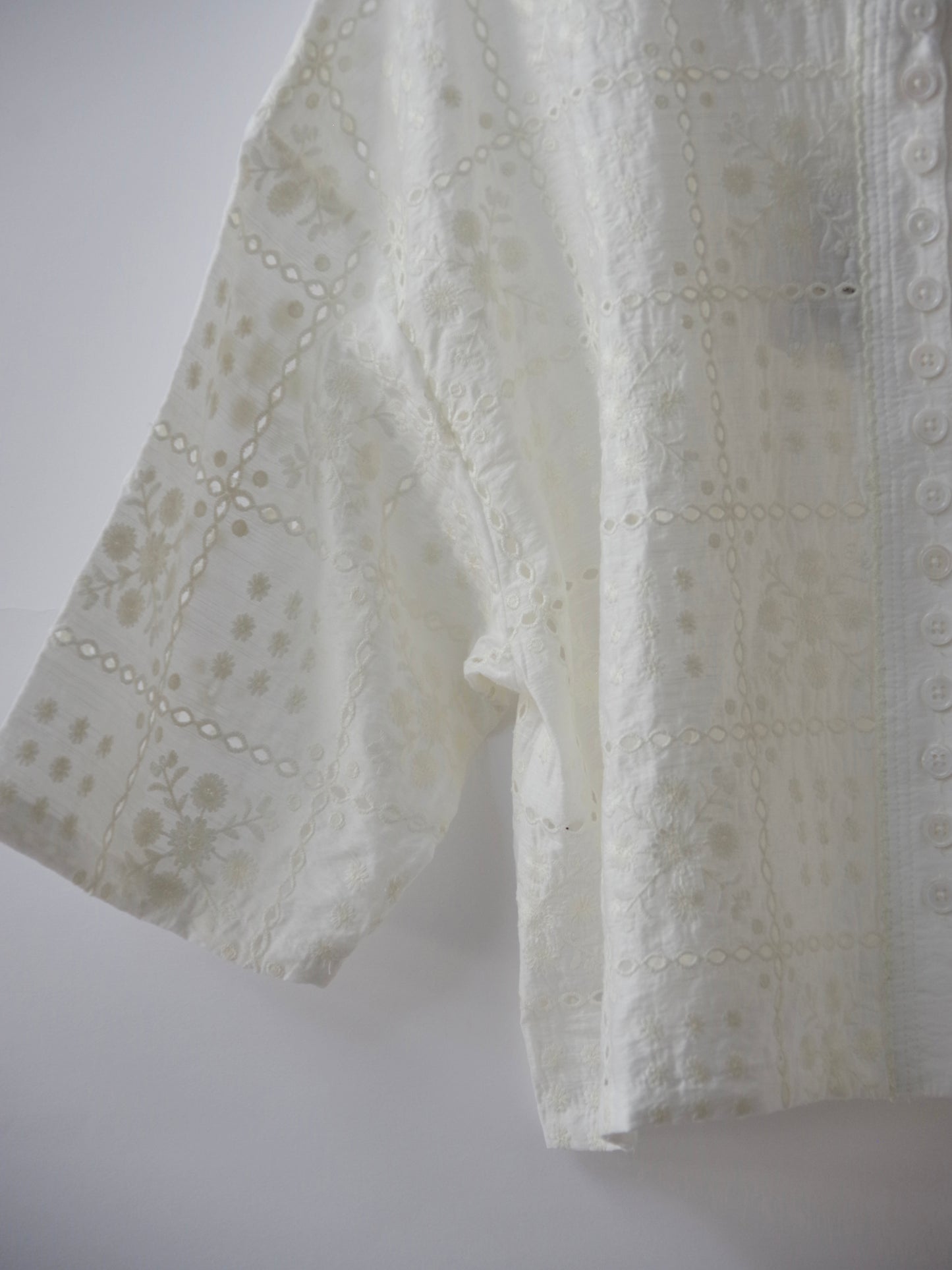 eyelet embroidely haori ブラウス ( 2color) | yuni