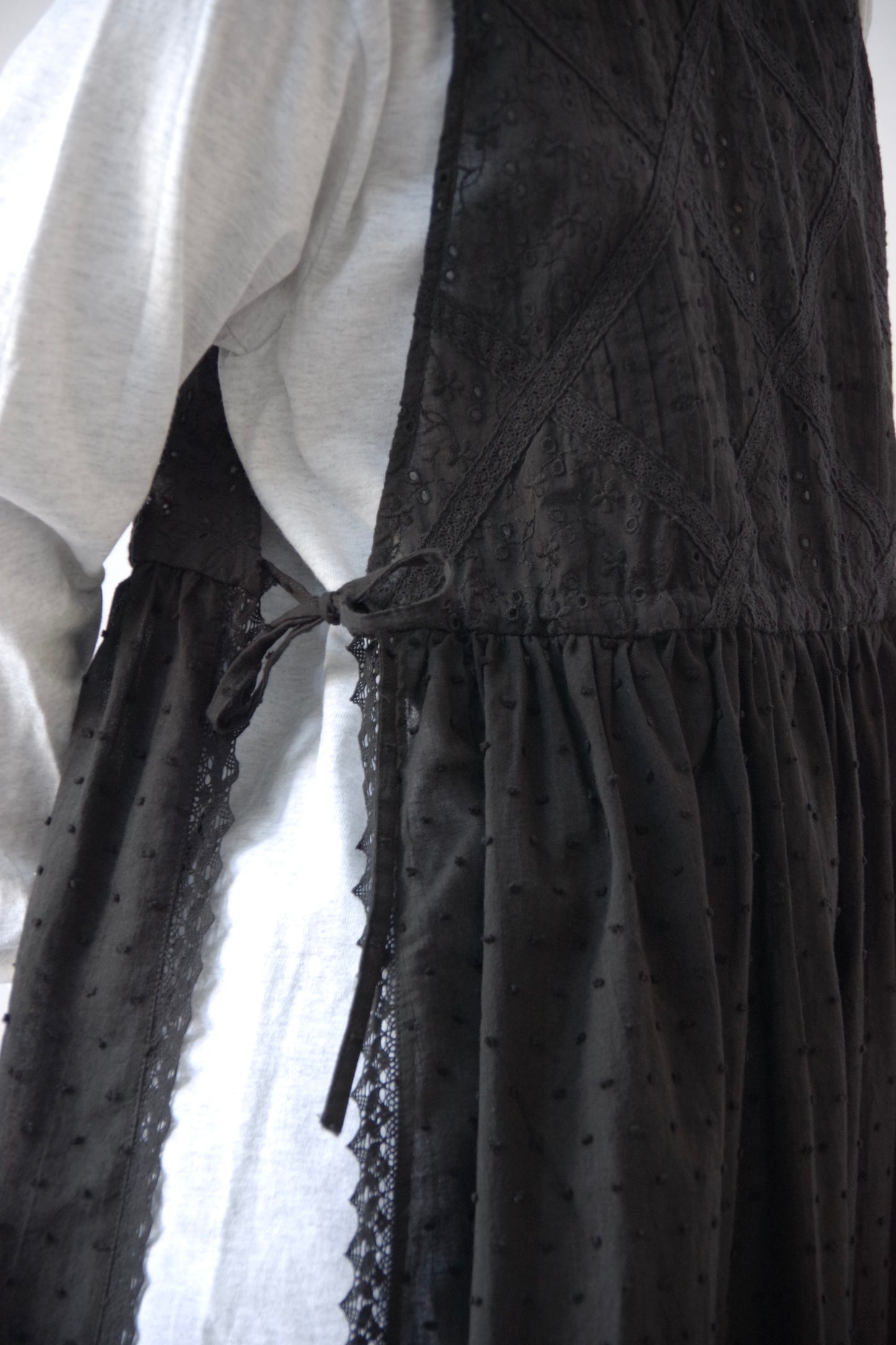 Minmin apron dress | figlondon