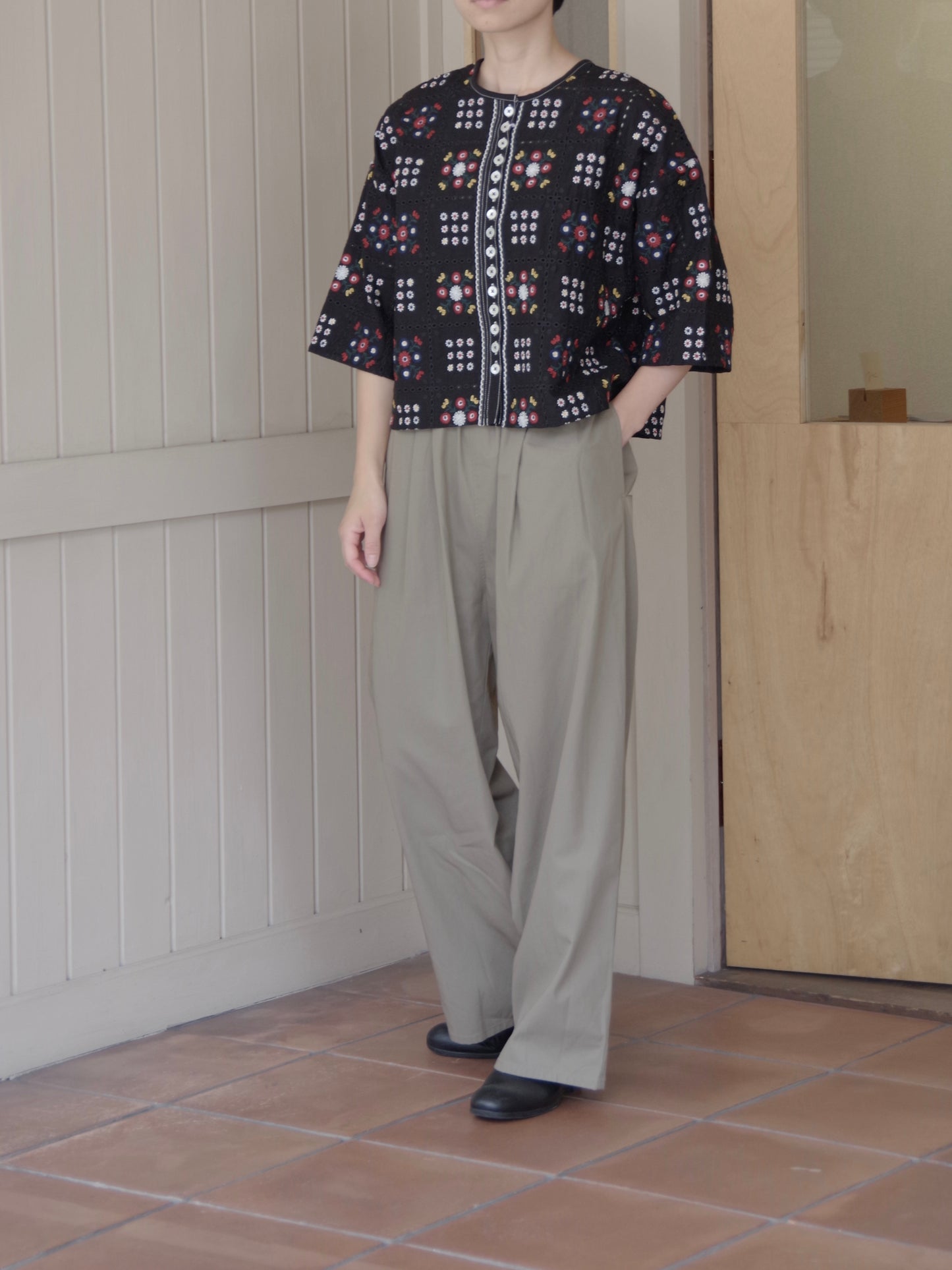 eyelet embroidely haori ブラウス ( 2color) | yuni