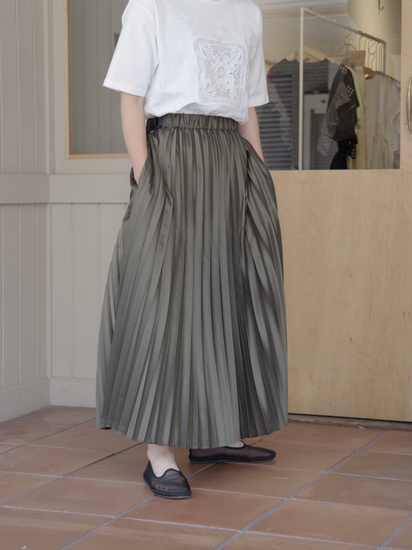 Polyester twill half way accordion pleated skir | itochi