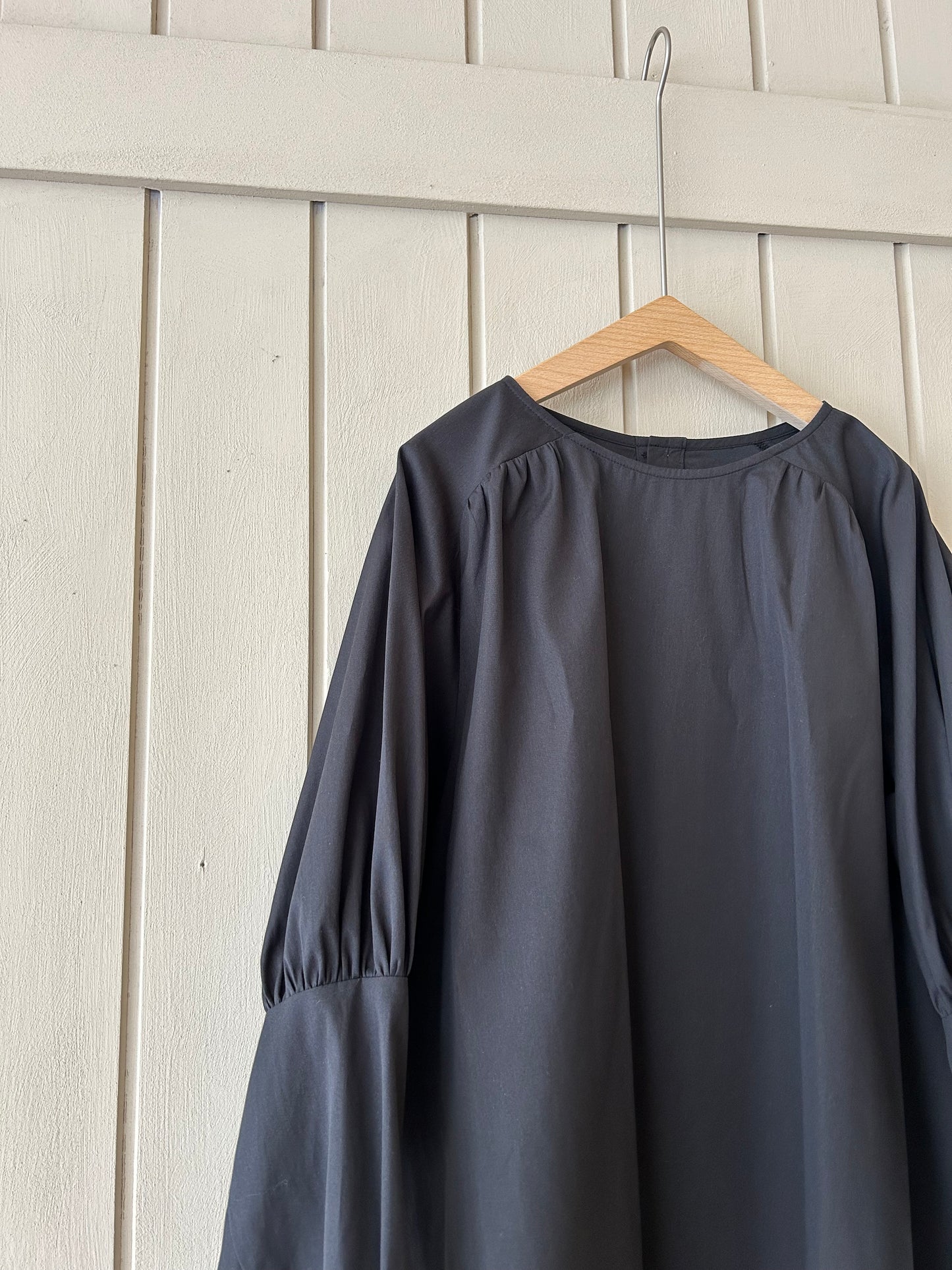 PUFF&SHIRT SLEEVE BLOUSE | SI-HIRAI