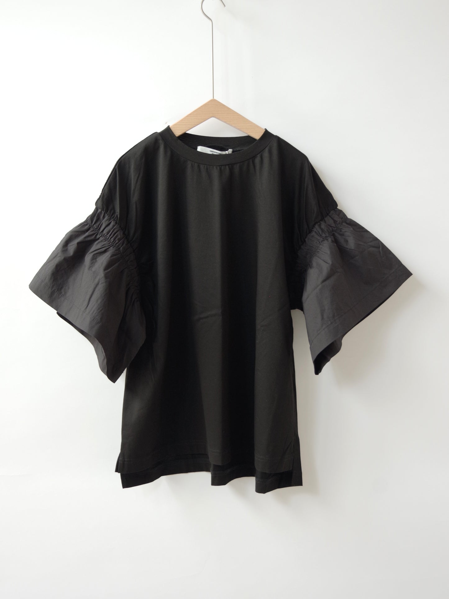バイカラーギャザースリーブTシャツ (3colors) | UNIVERSAL SEVEN