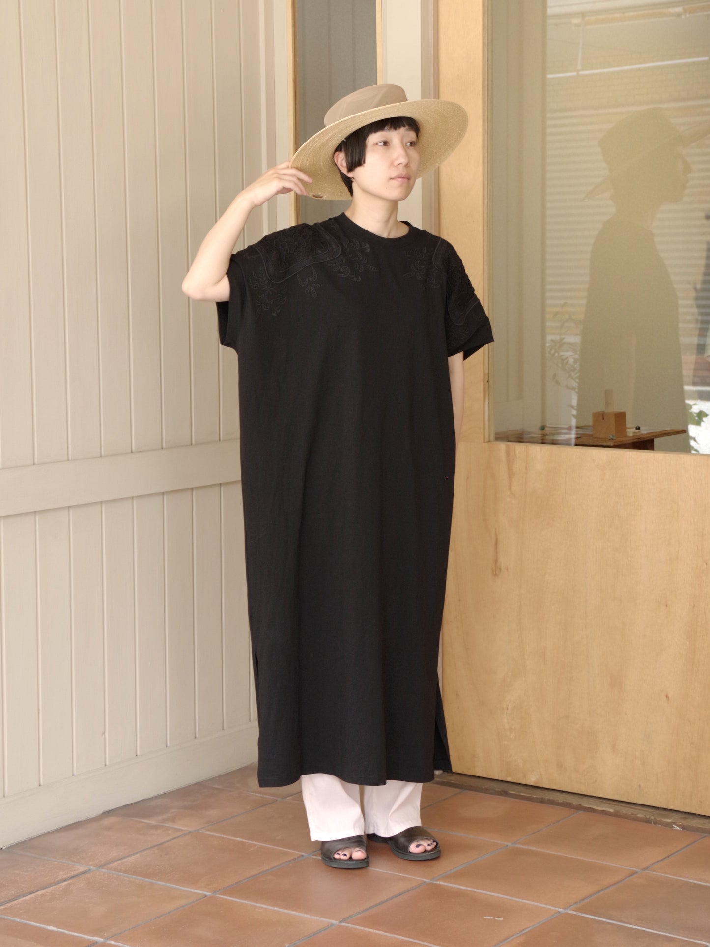 コットンレース刺繍ワンピース | yuni