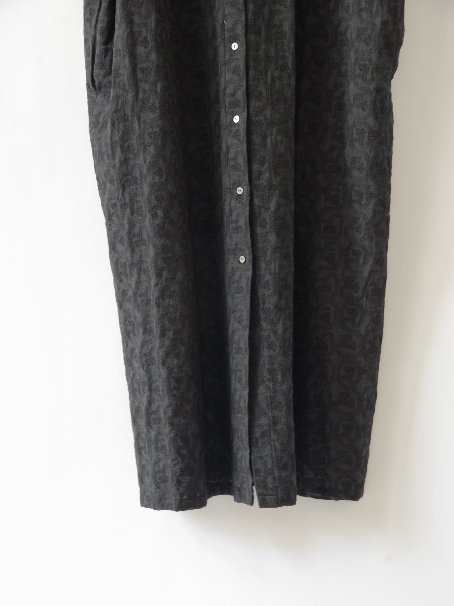 turn flower embroidery ワンピース | qiri