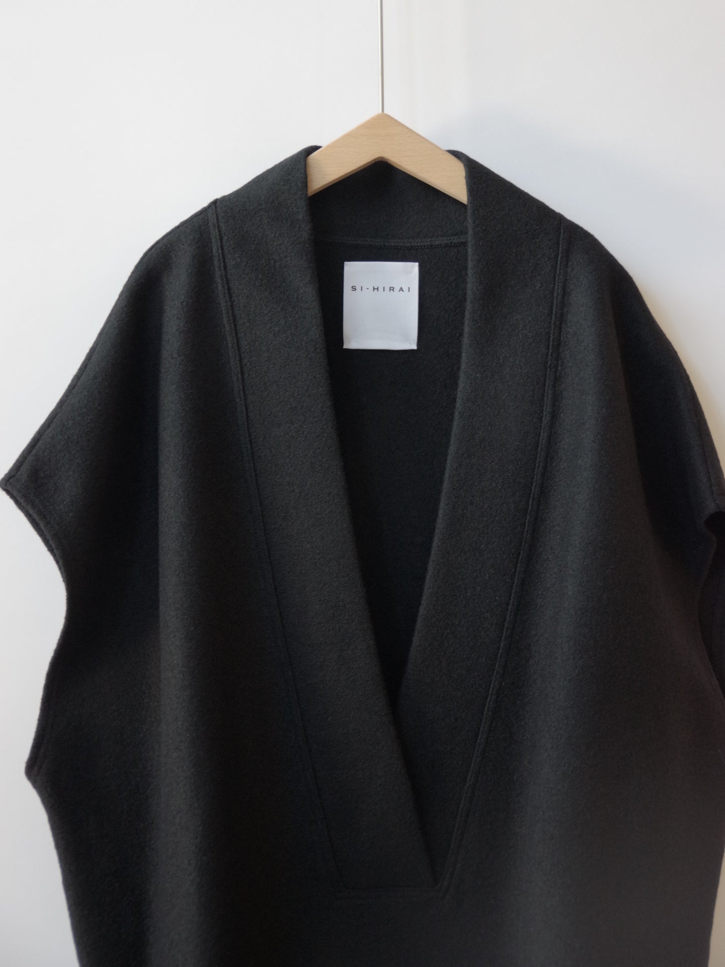 圧縮ウール Vネックプルオーバージレ ( 3 colors) | SI-HIRAI