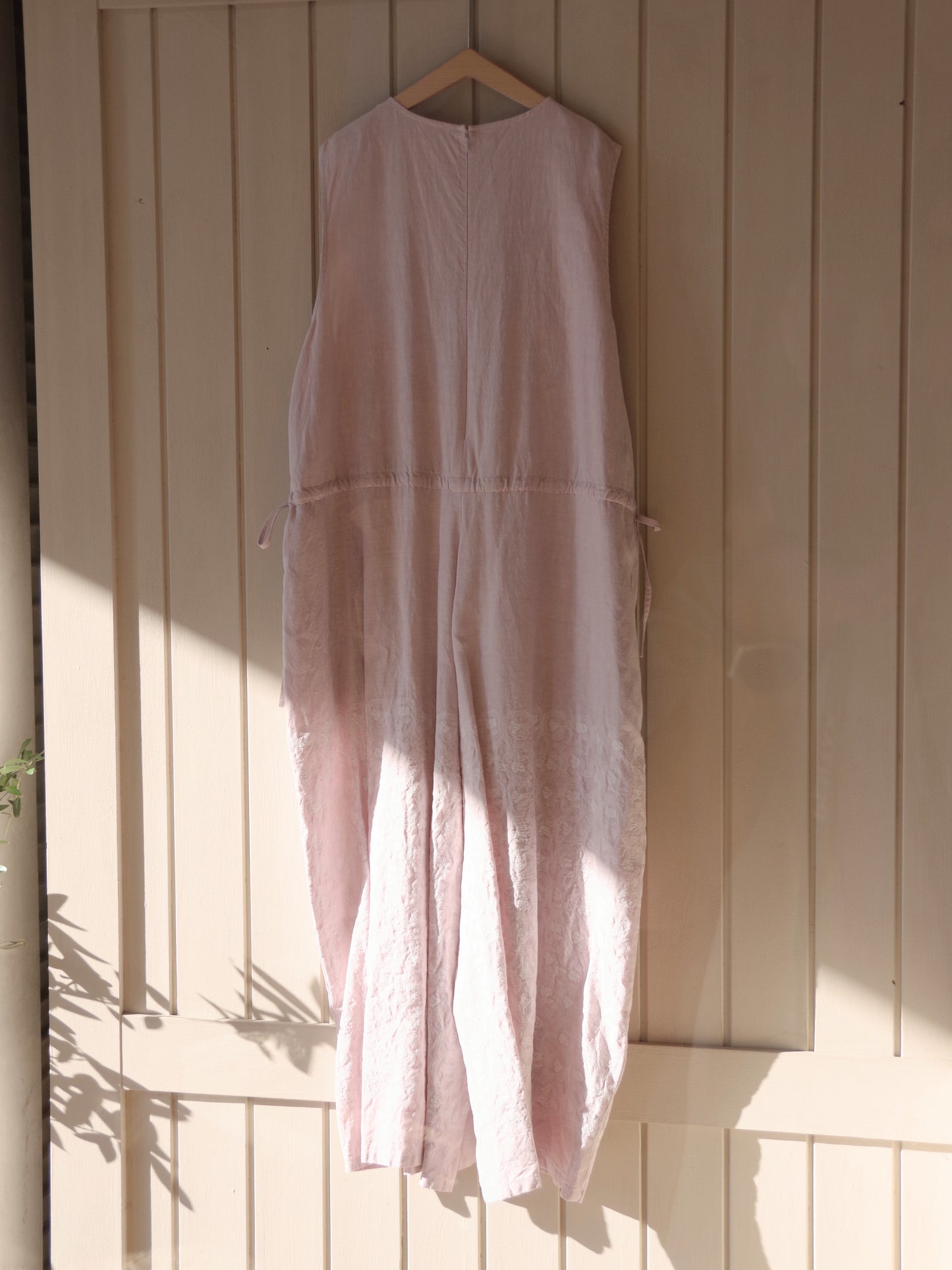 turn flower embroidery オールインワン | qiri