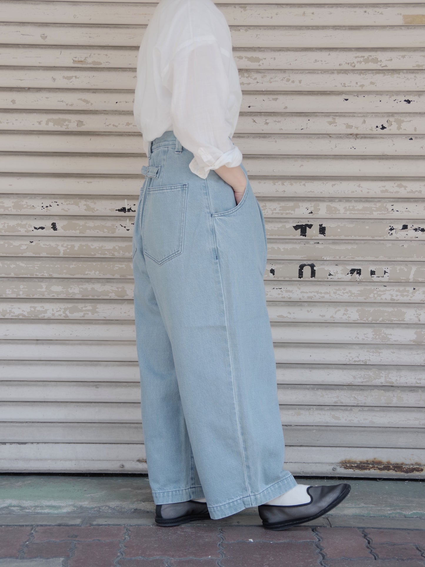 コットンデニムワイドタックパンツ | atelier naruse