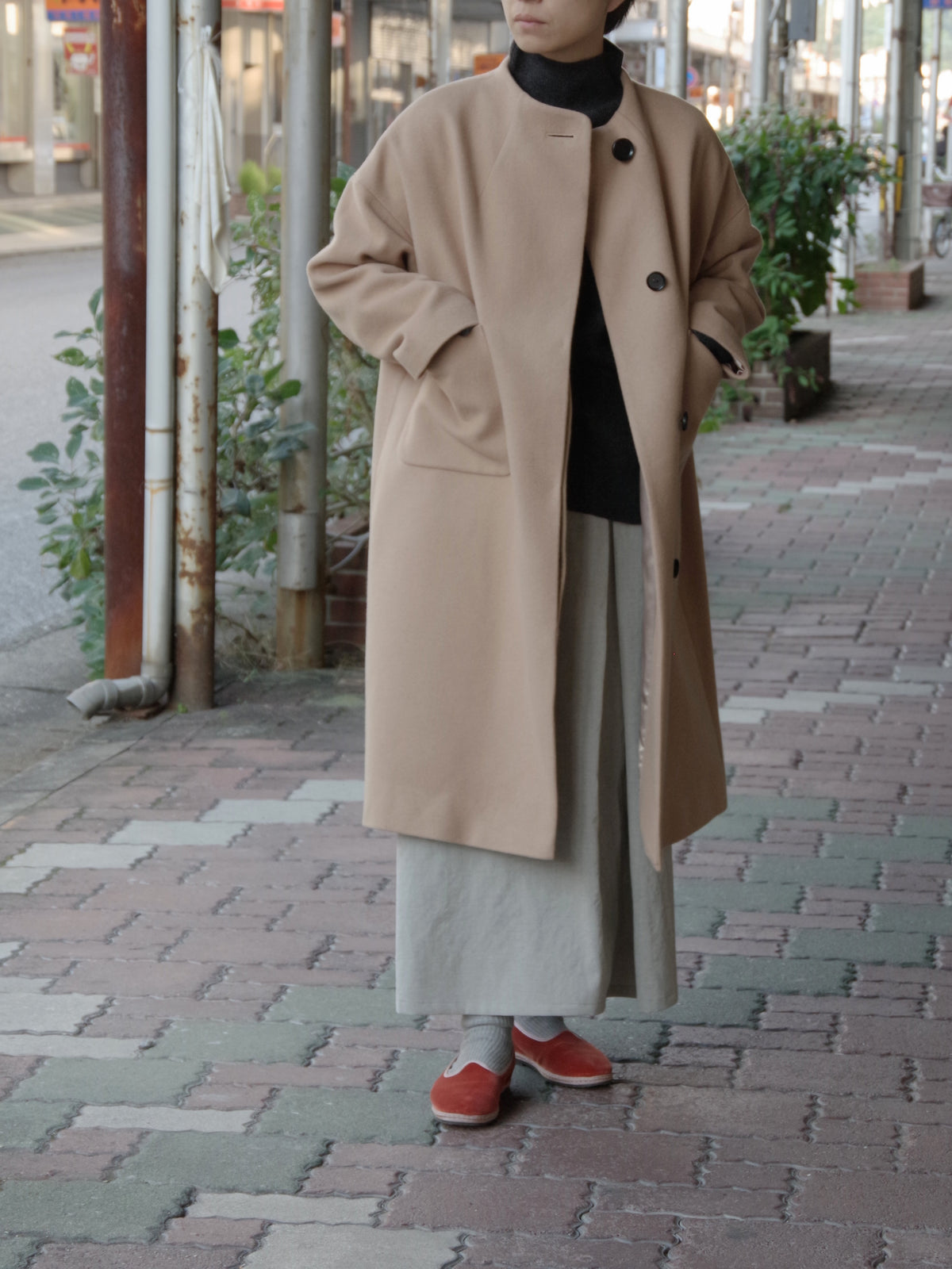 ROUND NECK COAT | SI-HIRAI