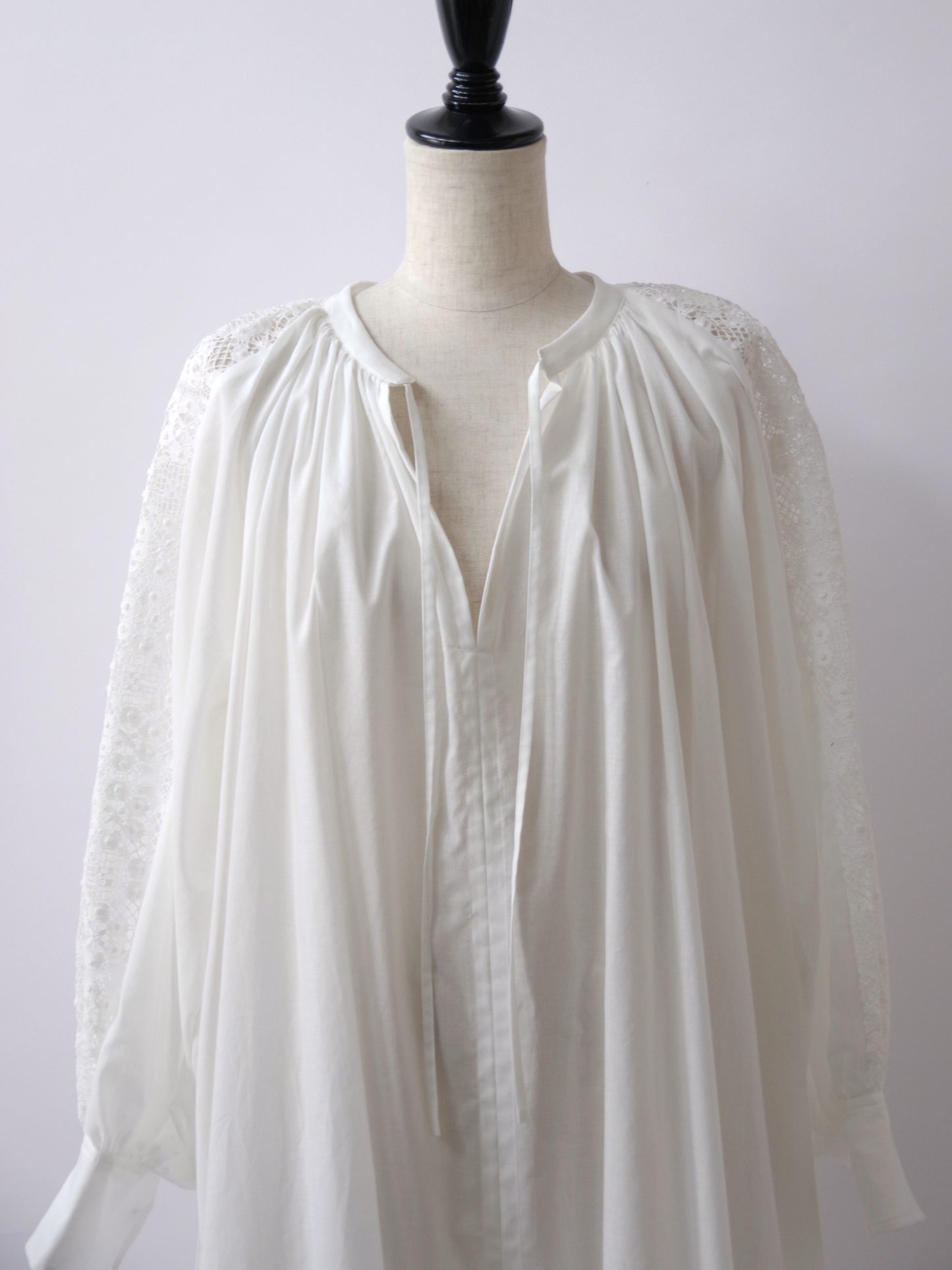 cluny lace dress | Heriter