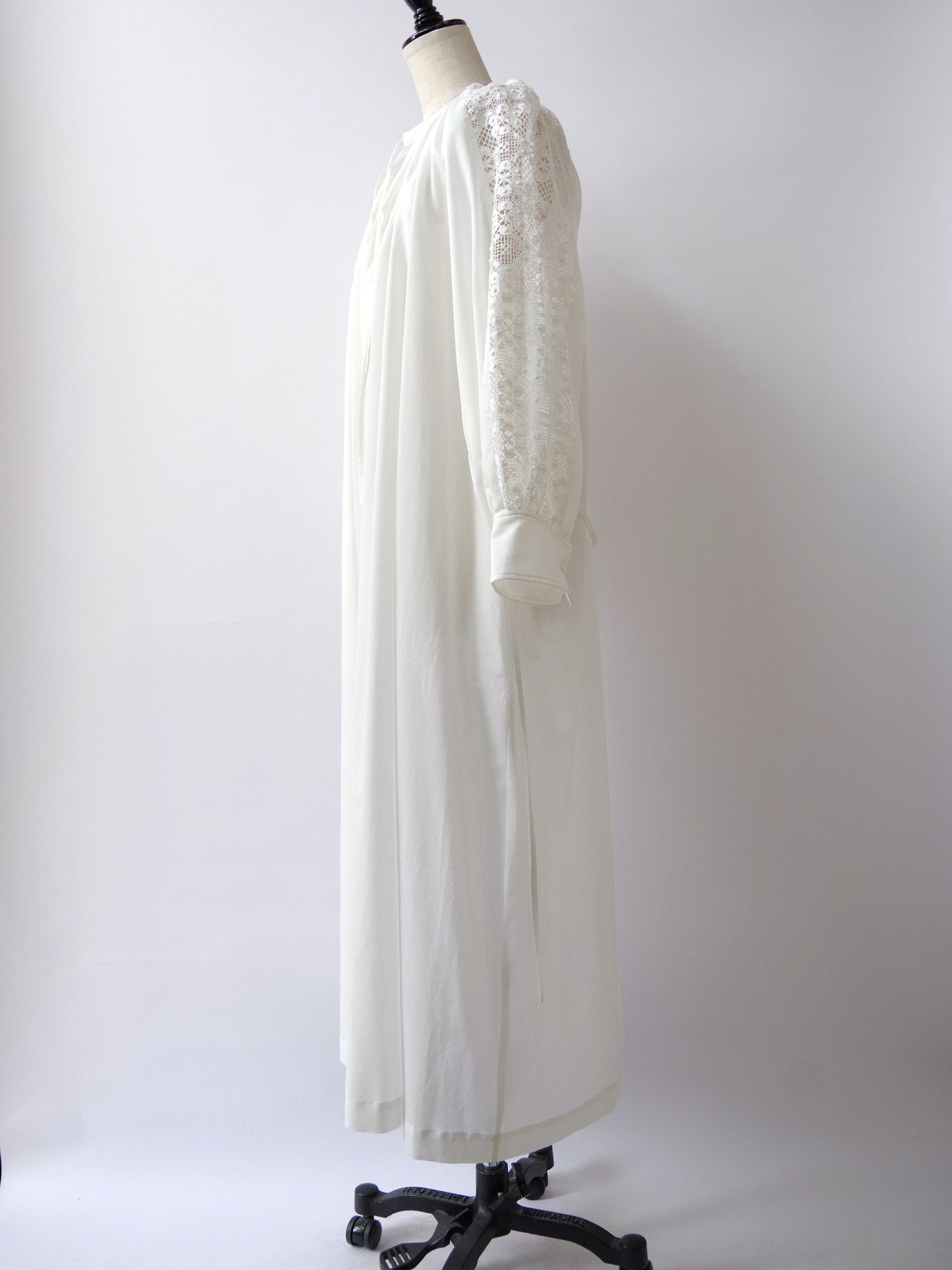 cluny lace dress | Heriter