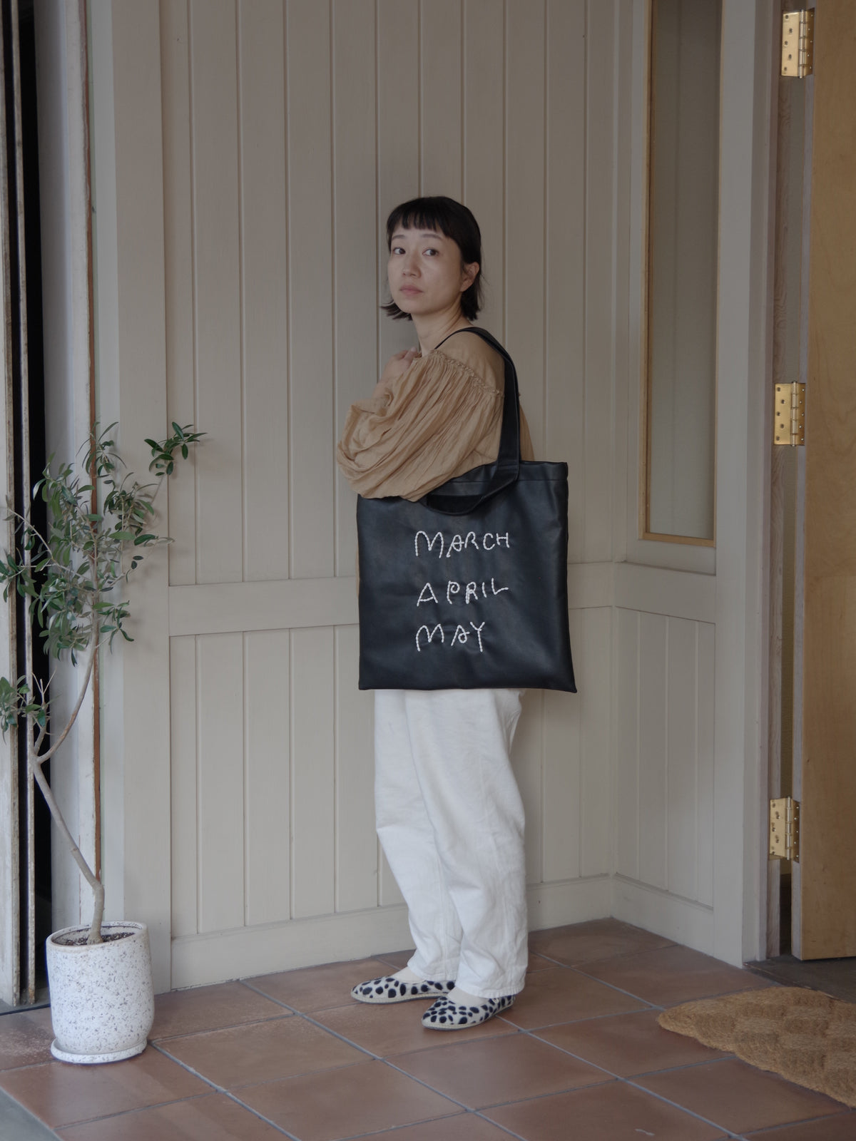 PU stitch tote ステッチトート | MARCH APRIL MAY
