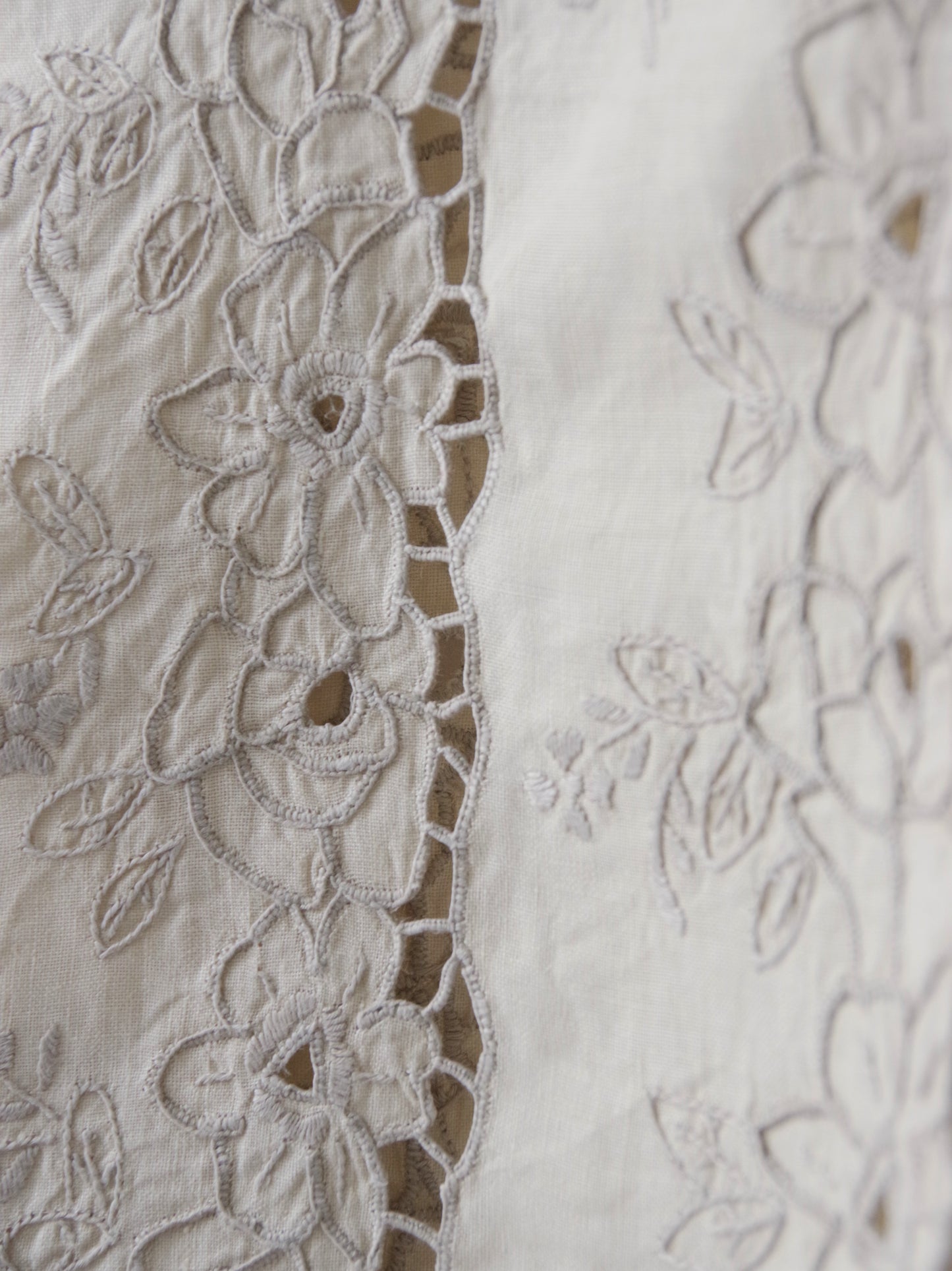 cutwork parts camisole | Heriter