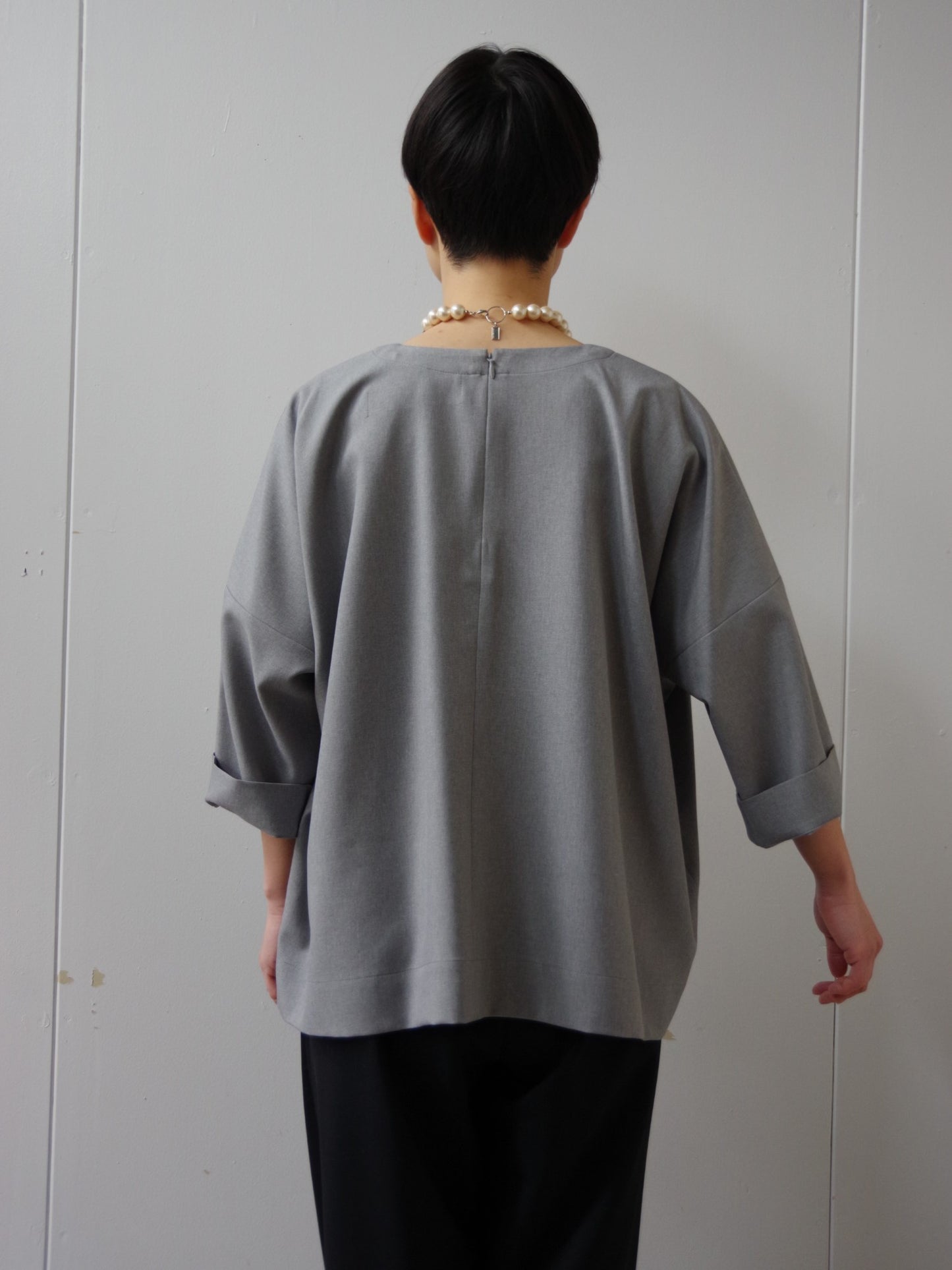 si-si-si スクエアブラウス (2 color) | si-si-si
