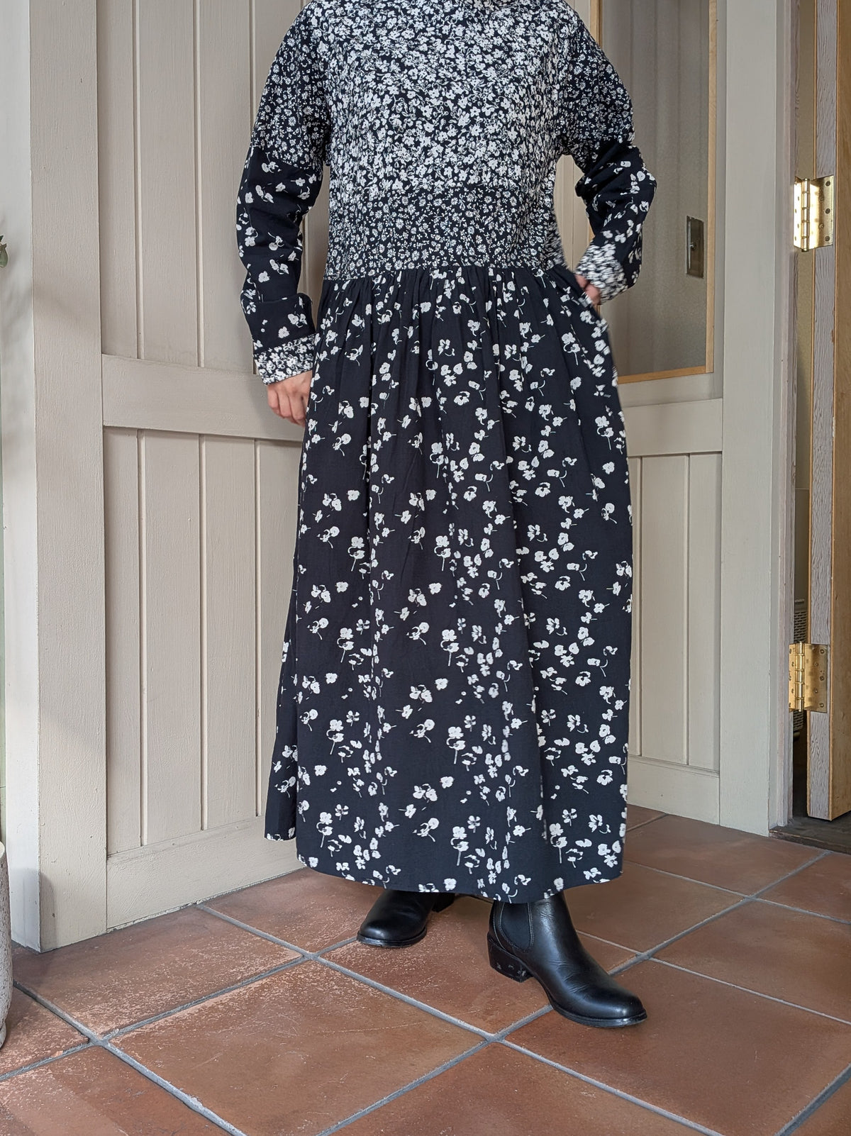 floral print swithing ワンピース | yuni