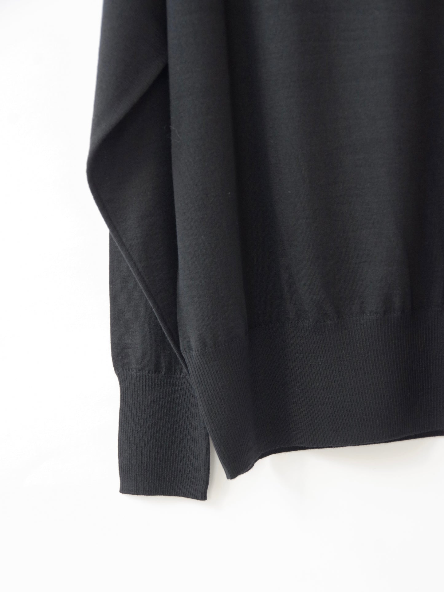 FF30タートルネックプルオーバー | yuni