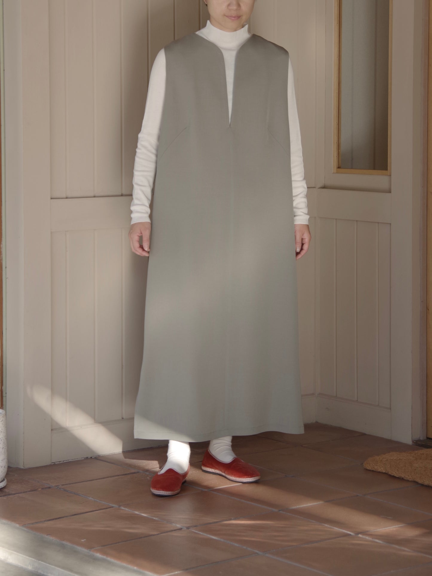 レーヨンウール slit neck jumper スカート | yuni