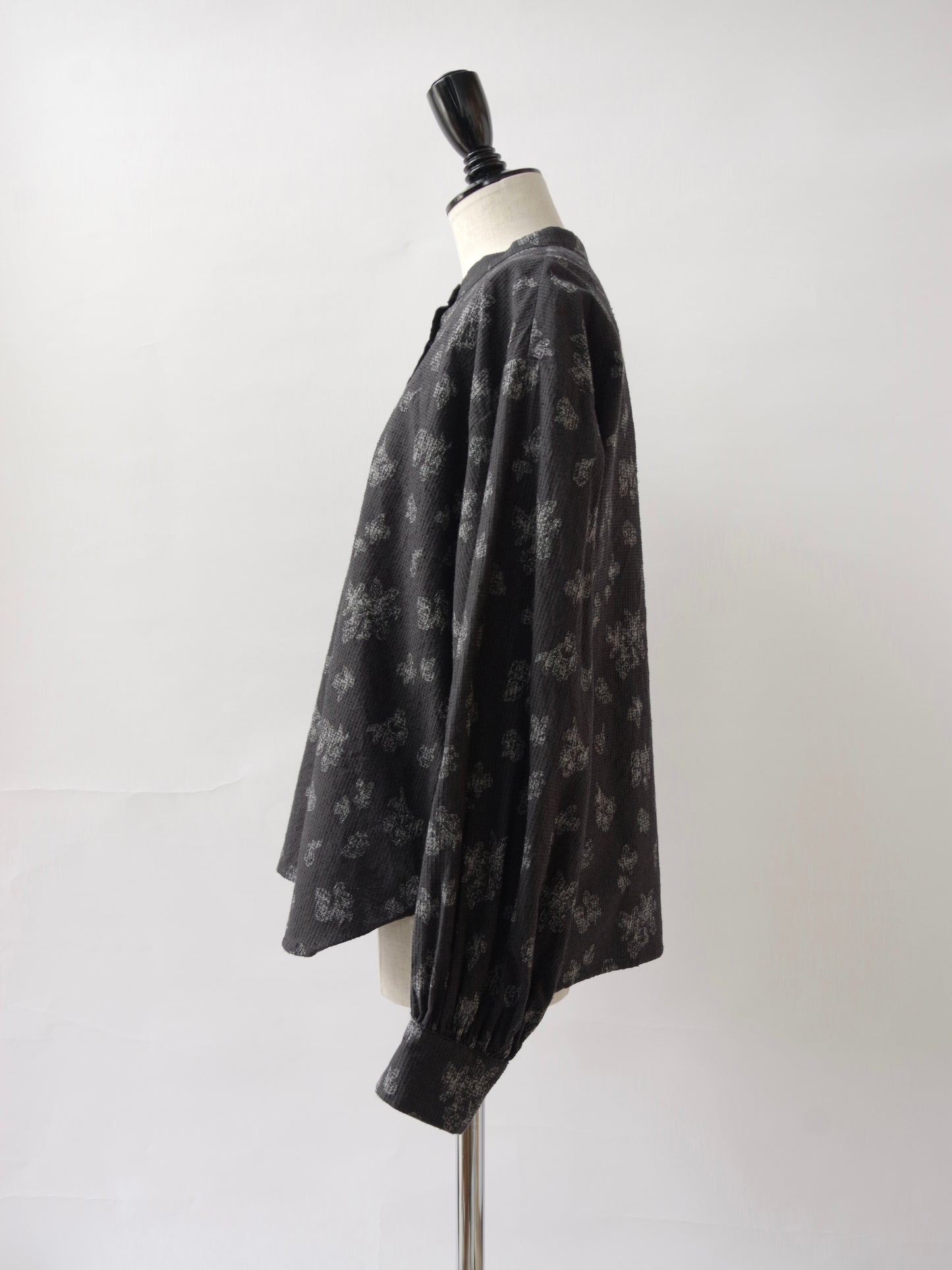 lucie ボリュームスリーブブラウス | qiri