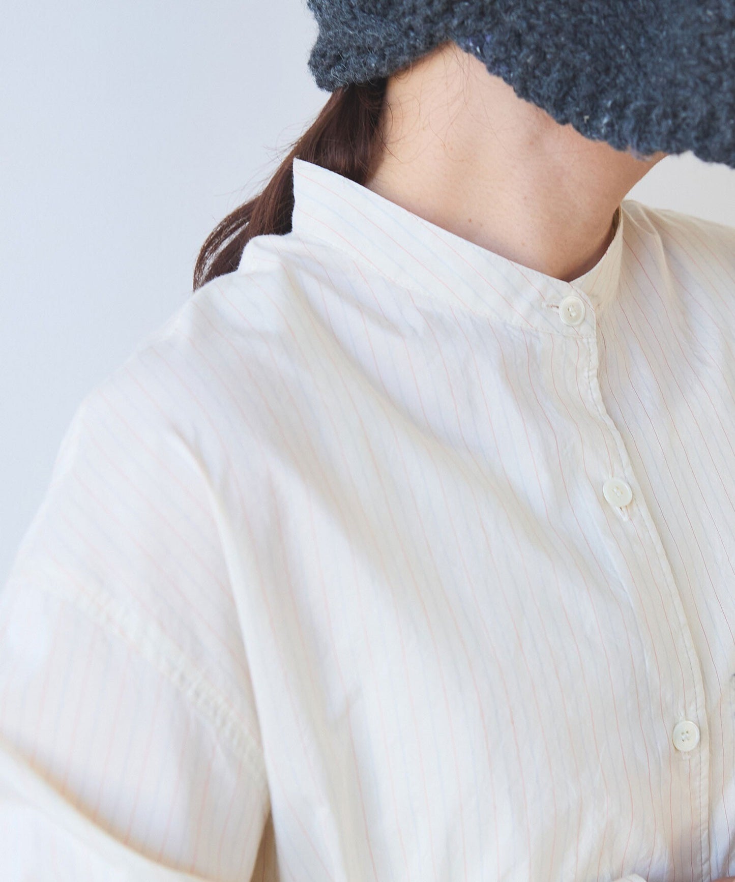 コットンシルク ストライプ moe sleeves バックリボン シャツ | yuni