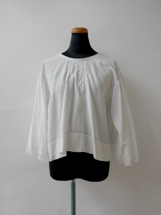 アンティークベッドリネン ショートブラウス MO-25-BL096 | motley