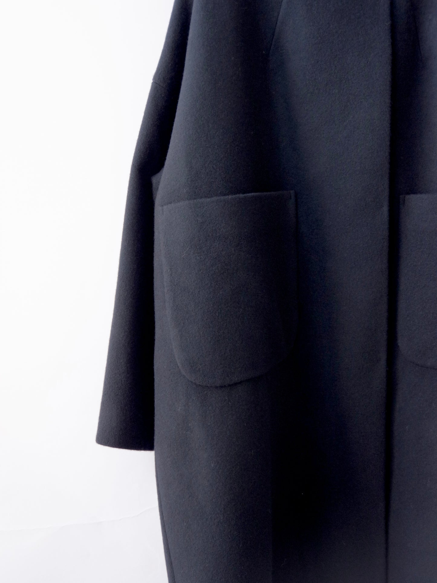 ROUND NECK COAT  ( 2 color) | SI-HIRAI