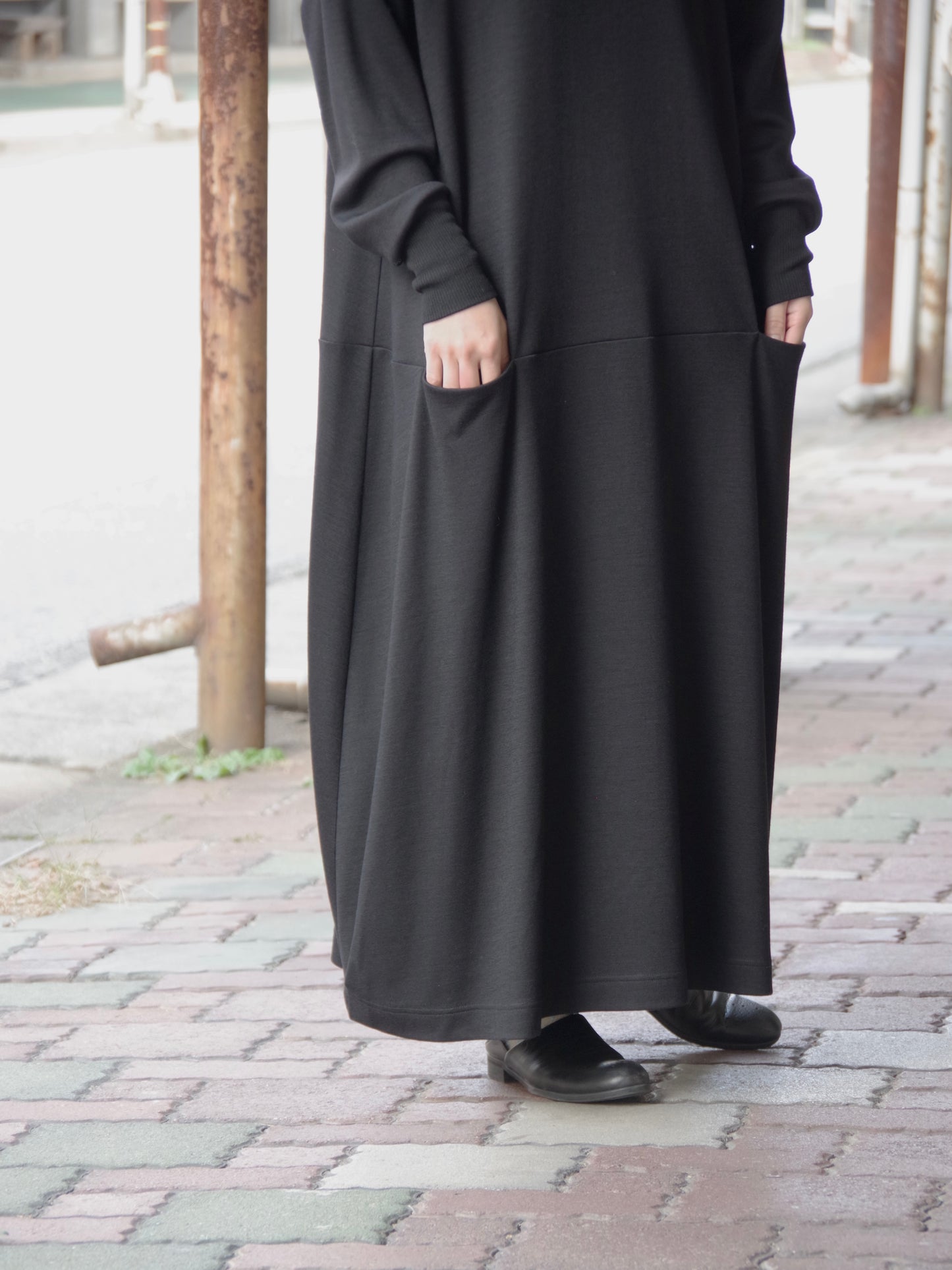 スムースウールコクーンワンピース | atelier naruse