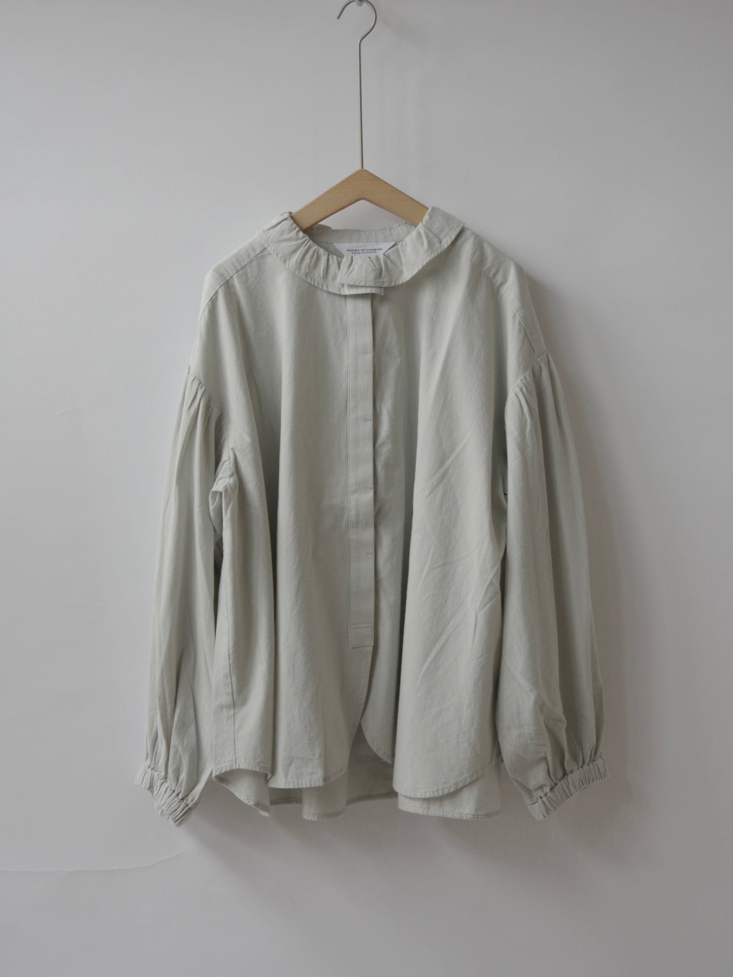 高密度ヴィンテージブロードフリル比翼ブラウス | Hands of creation