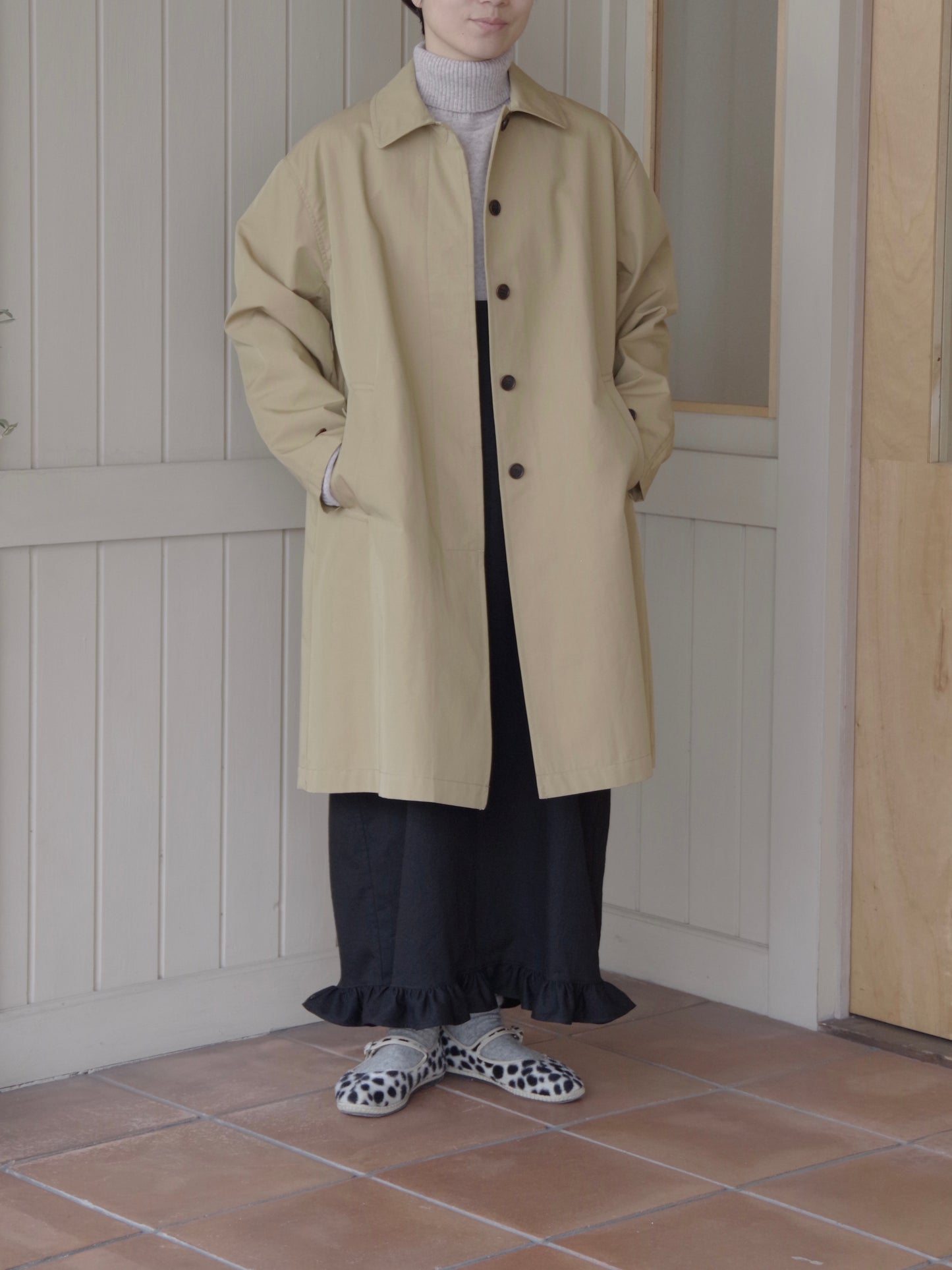 ナイロンツイル（撥水）ステンカラーコート | Handsof creation