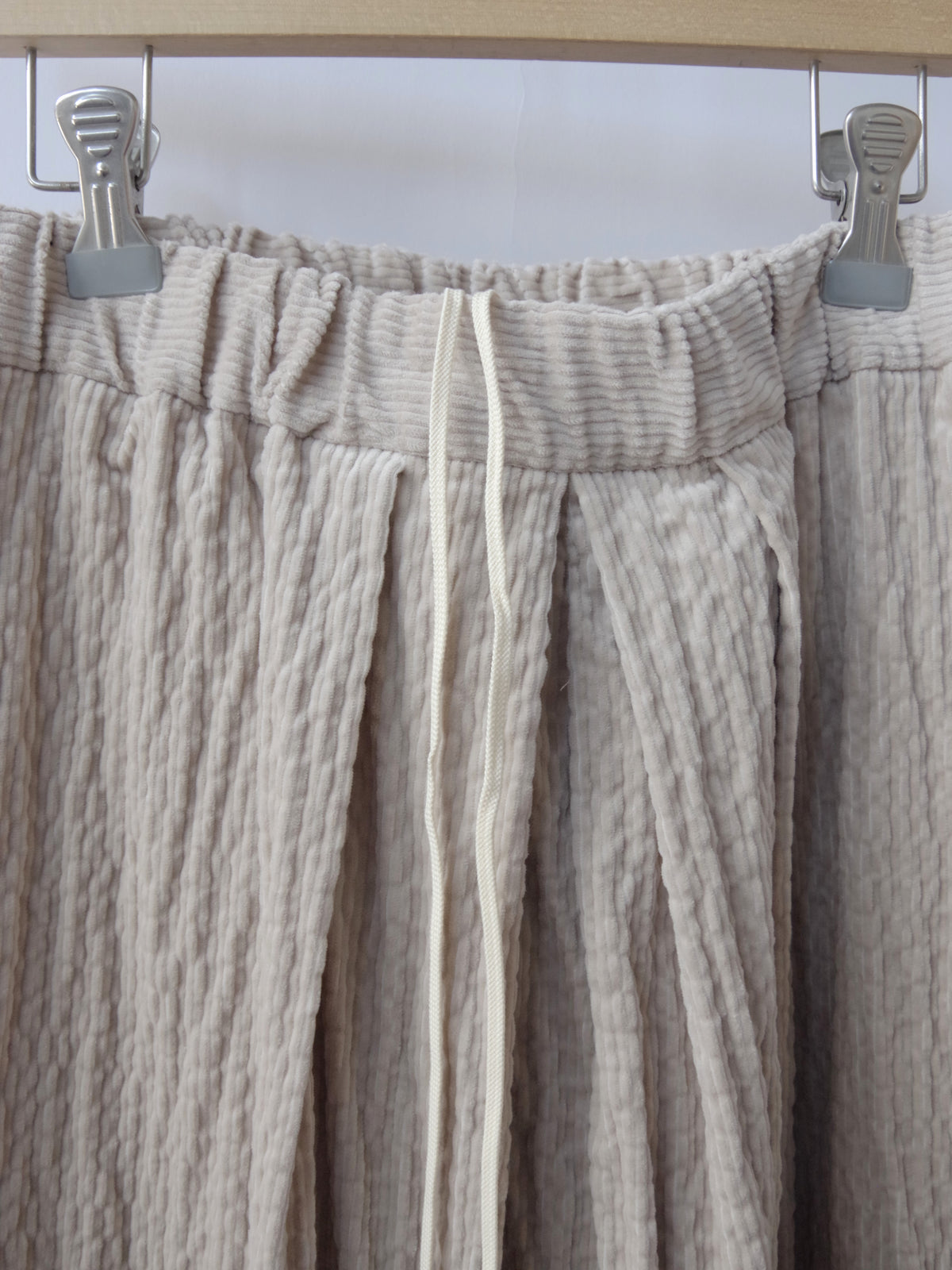 C/Pu shirring corduroy relax パンツ | yuni