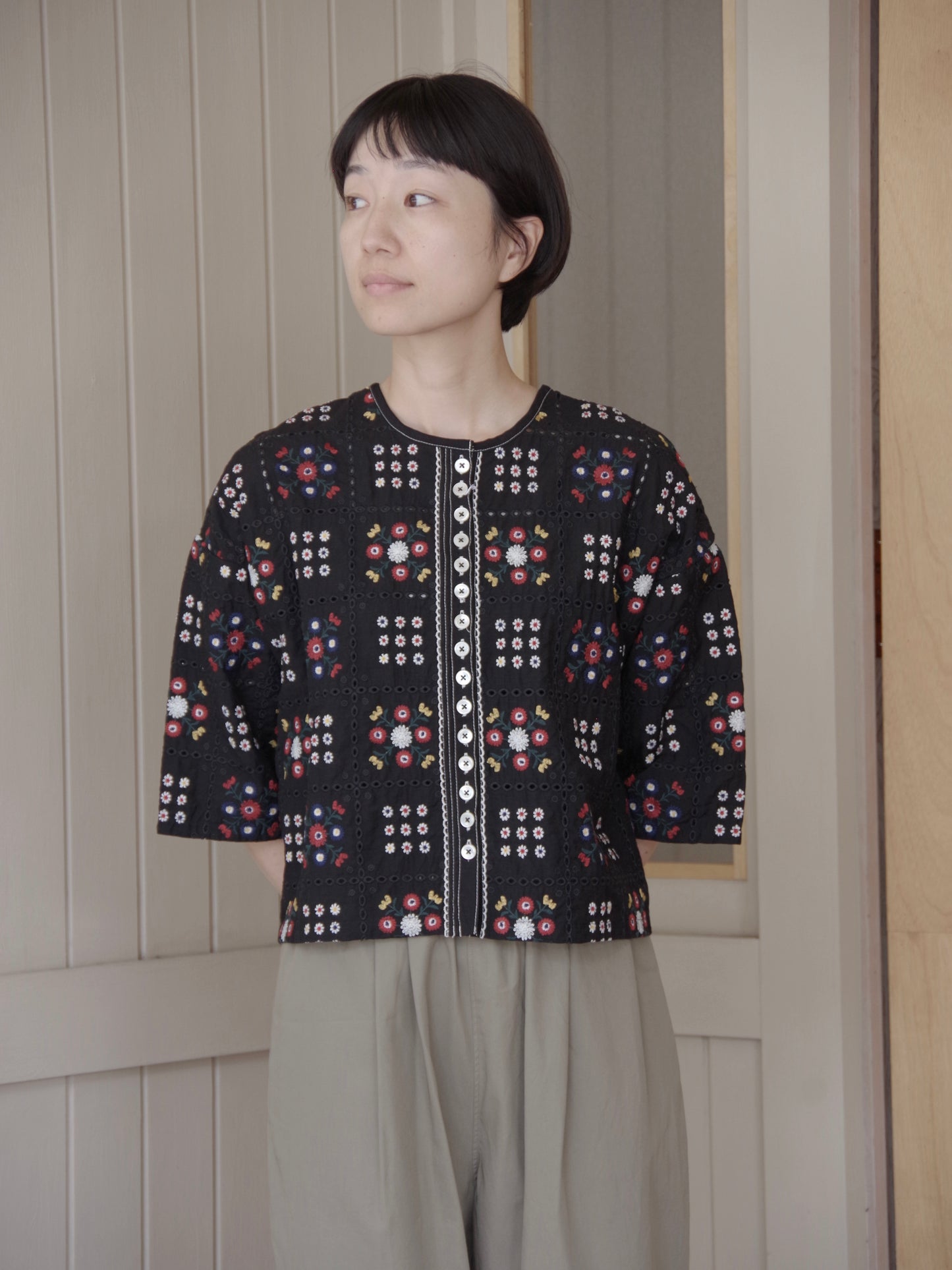 eyelet embroidely haori ブラウス ( 2color)  |  yuni