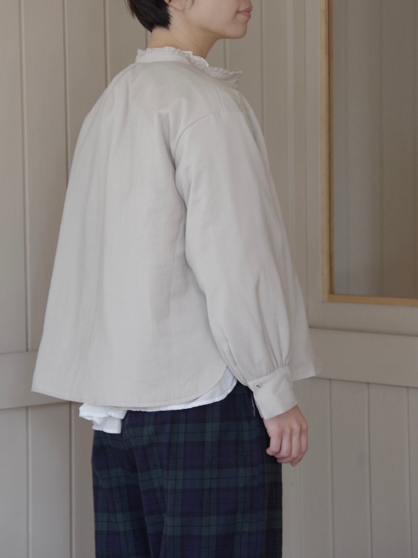 TINY FRILL COLLAR FILLING SHIRT JACKET | Gauze