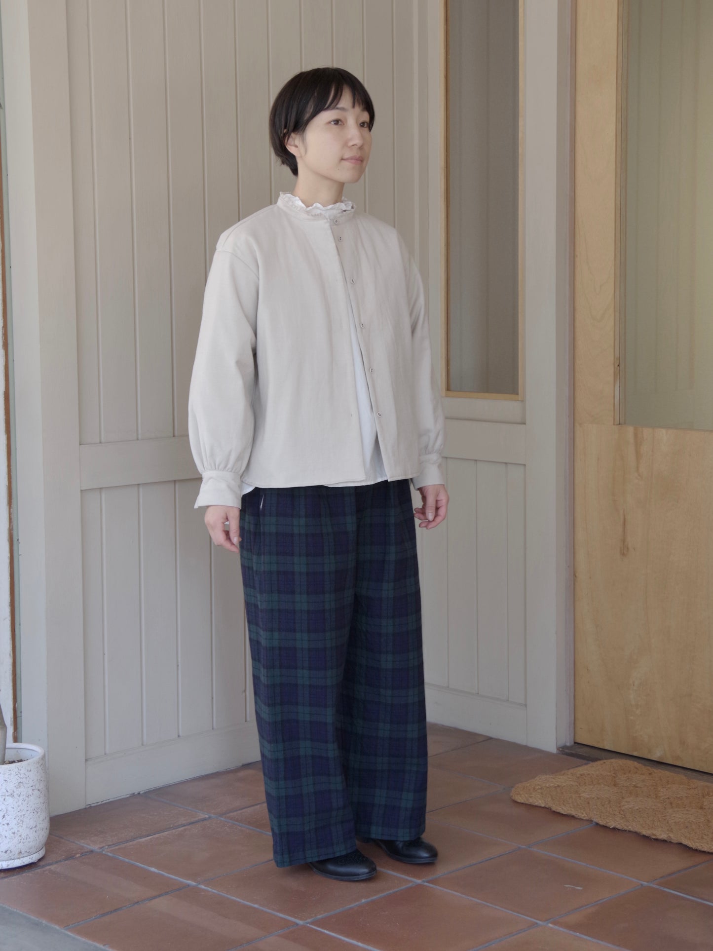 TINY FRILL COLLAR FILLING SHIRT JACKET | Gauze