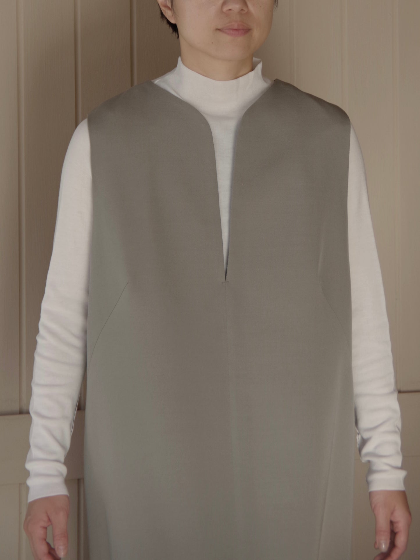 レーヨンウール slit neck jumper スカート | yuni