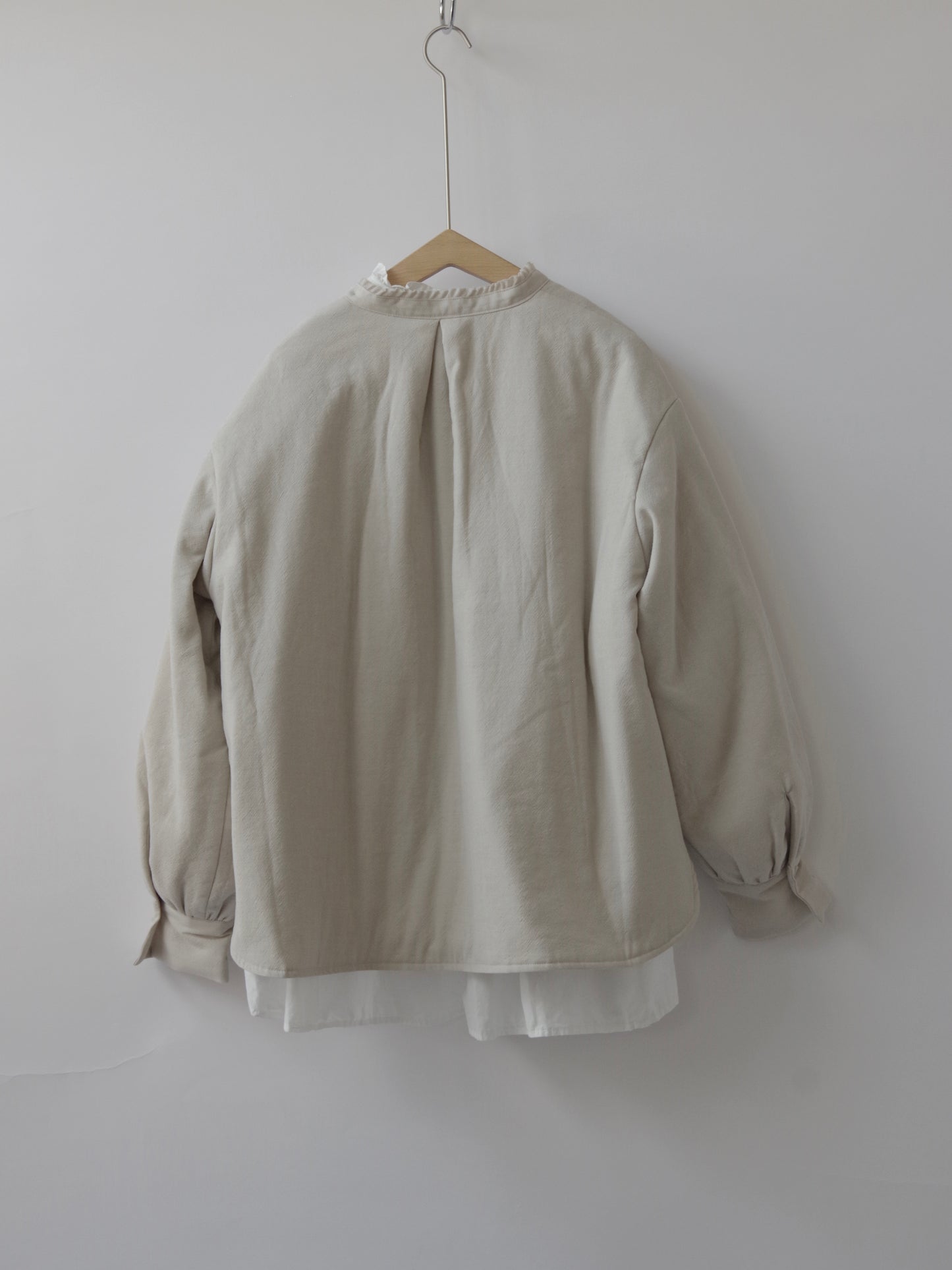TINY FRILL COLLAR FILLING SHIRT JACKET | Gauze