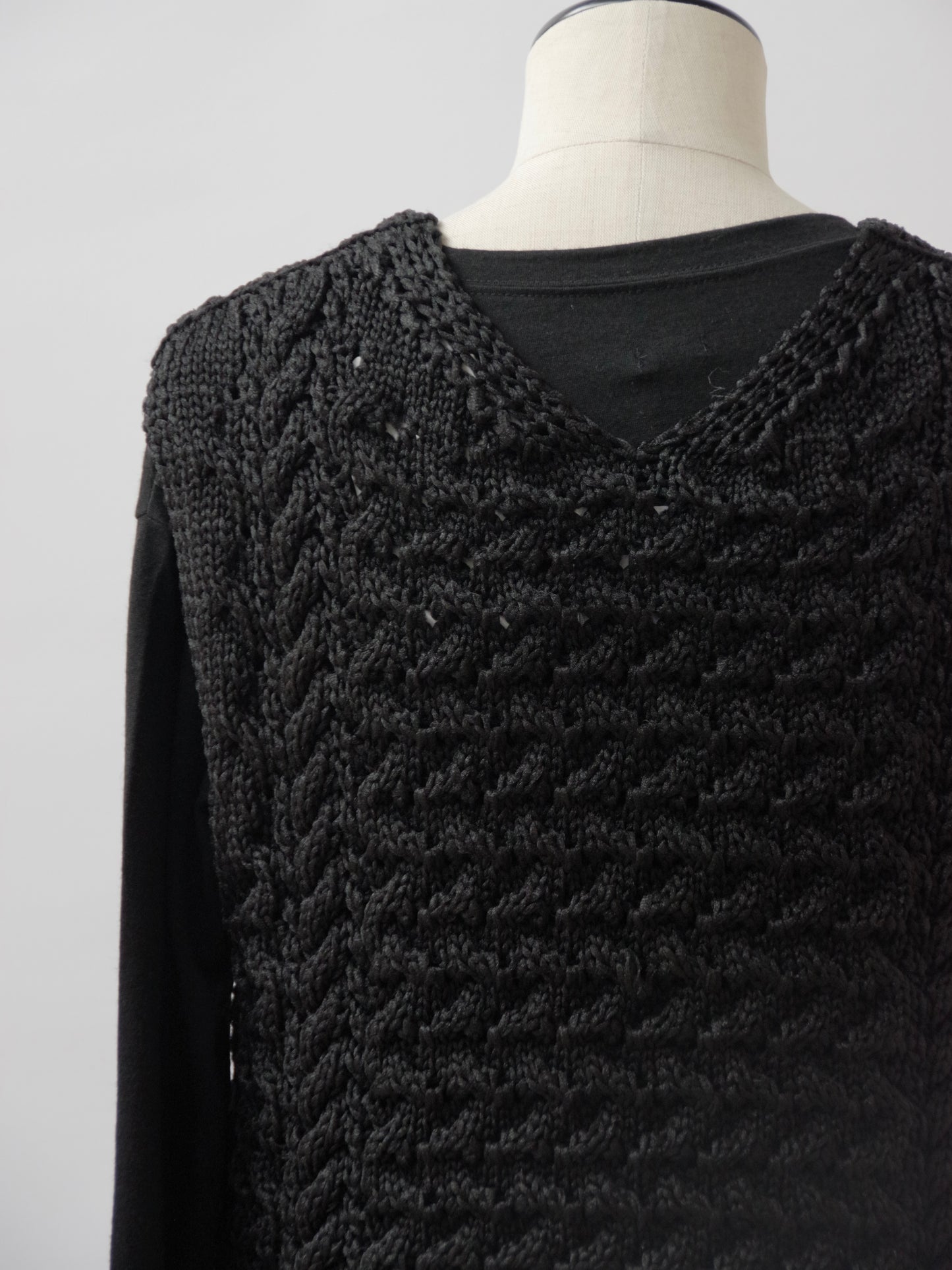 ナイロンリリーヤーン アラン編み ベスト | iki