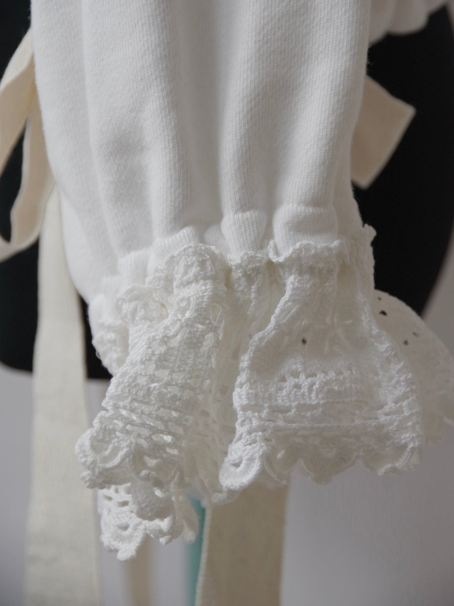 アンティークレース×裏毛 ショートプルオーバー MO-24-CT001 | motley