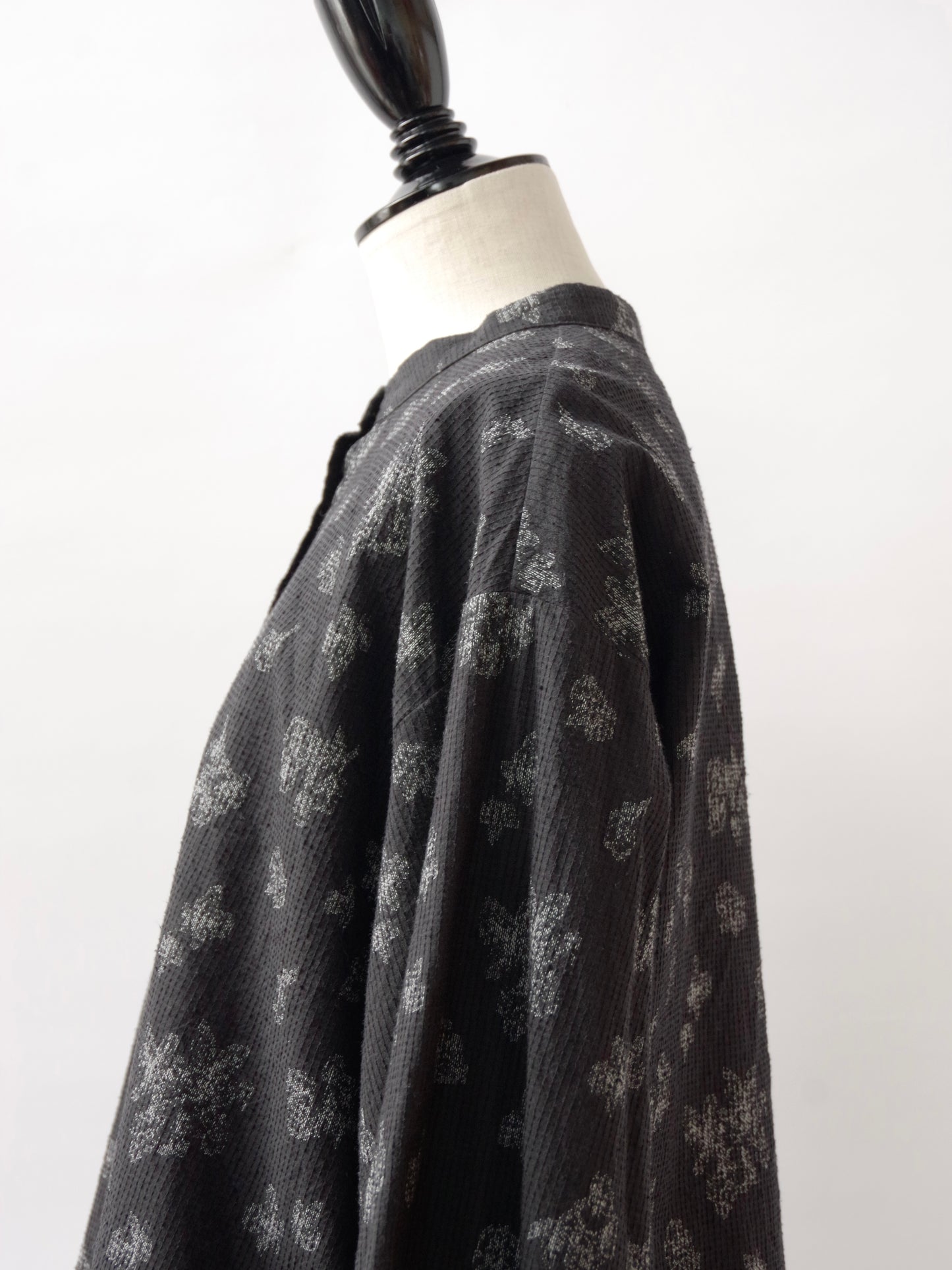 lucie ボリュームスリーブブラウス | qiri