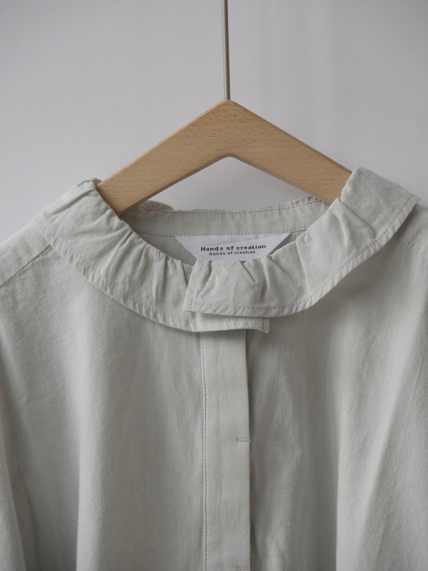 高密度ヴィンテージブロードフリル比翼ブラウス | Hands of creation