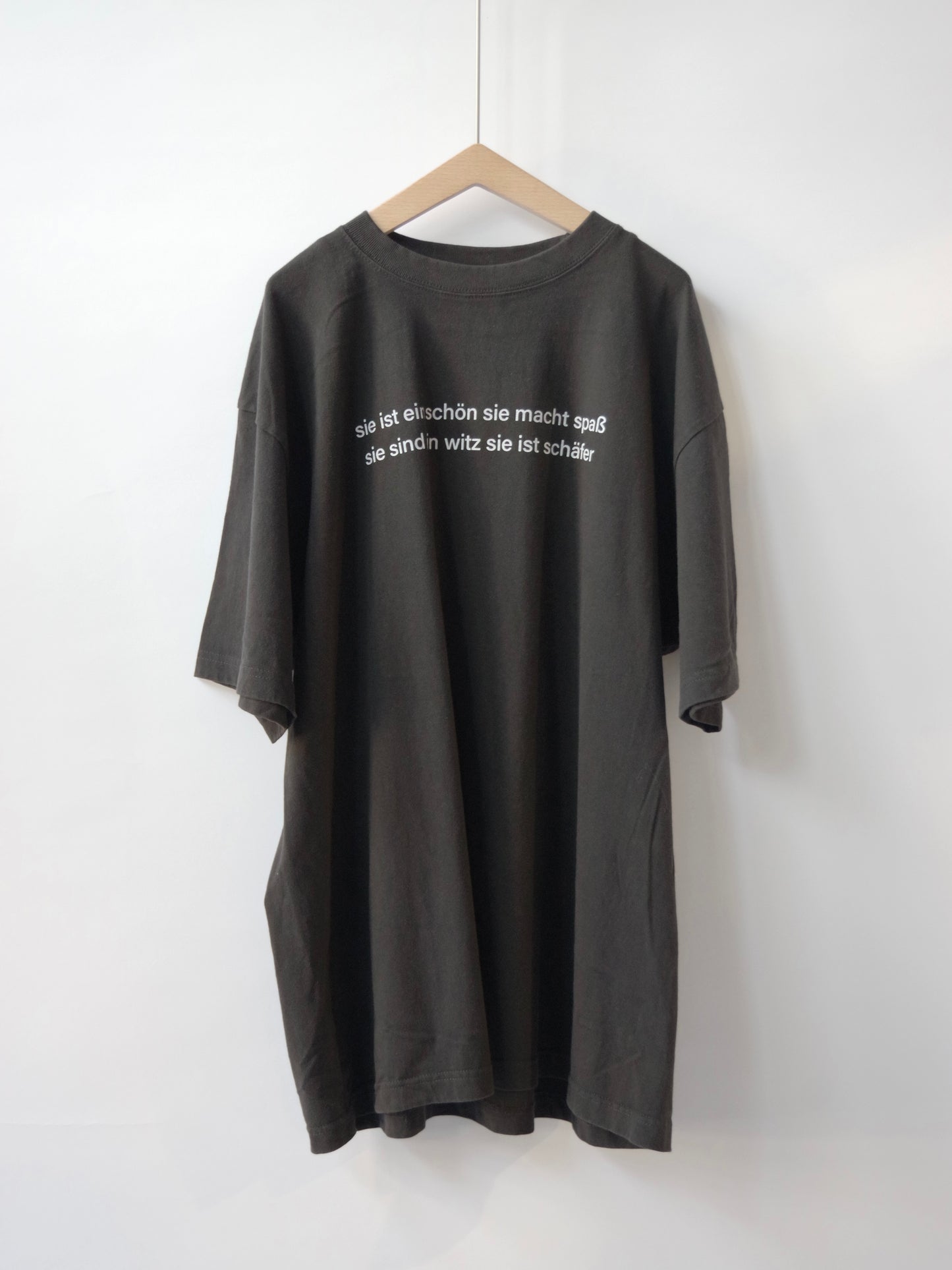 製品染めロゴプリント BIG Tシャツ | iki