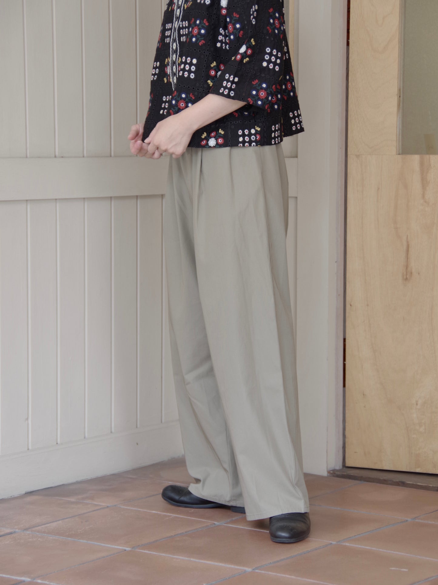 80/2強撚コットンギャバwideパンツ (2 color) | yuni