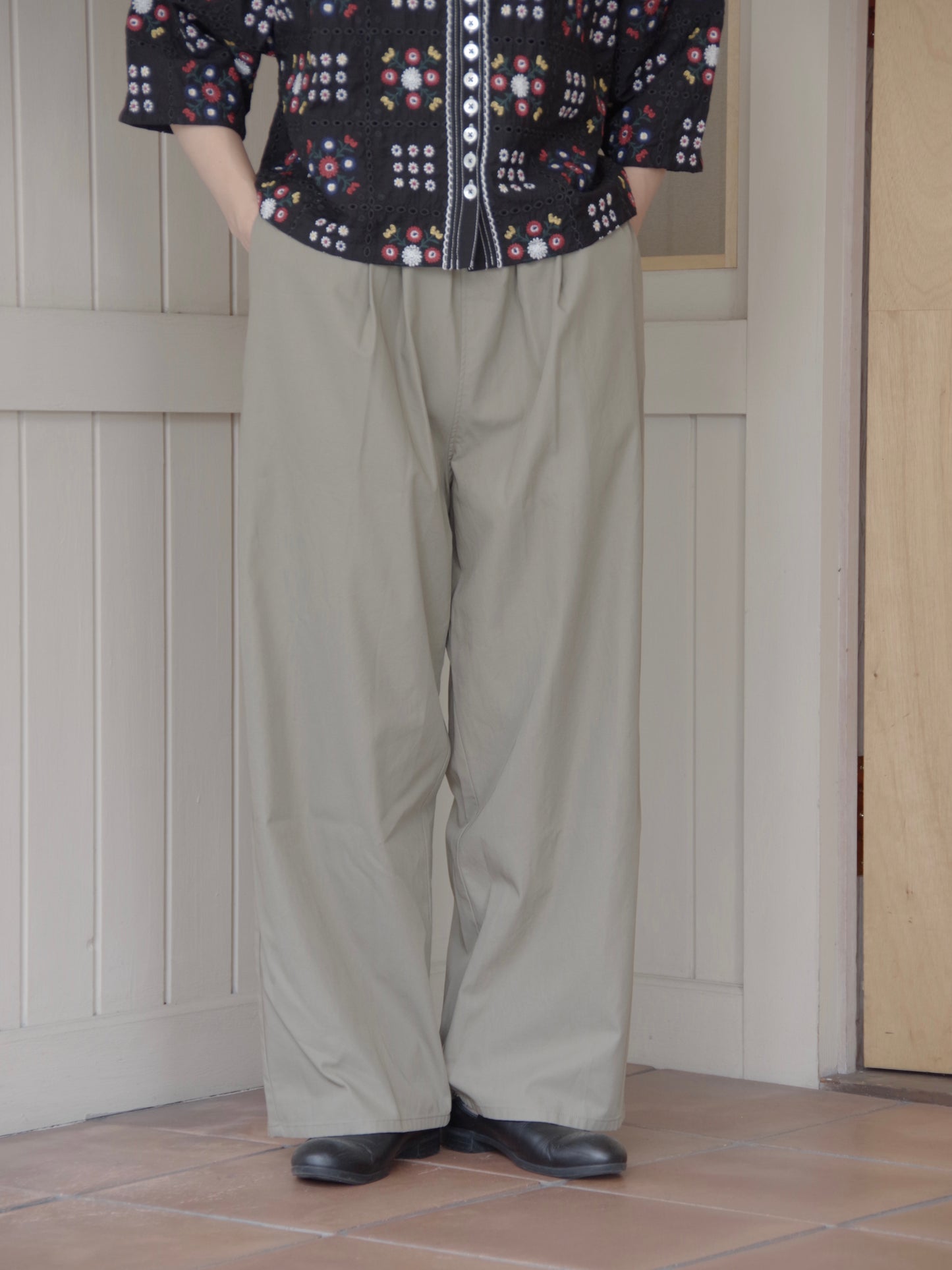 80/2強撚コットンギャバwideパンツ (2 color) | yuni