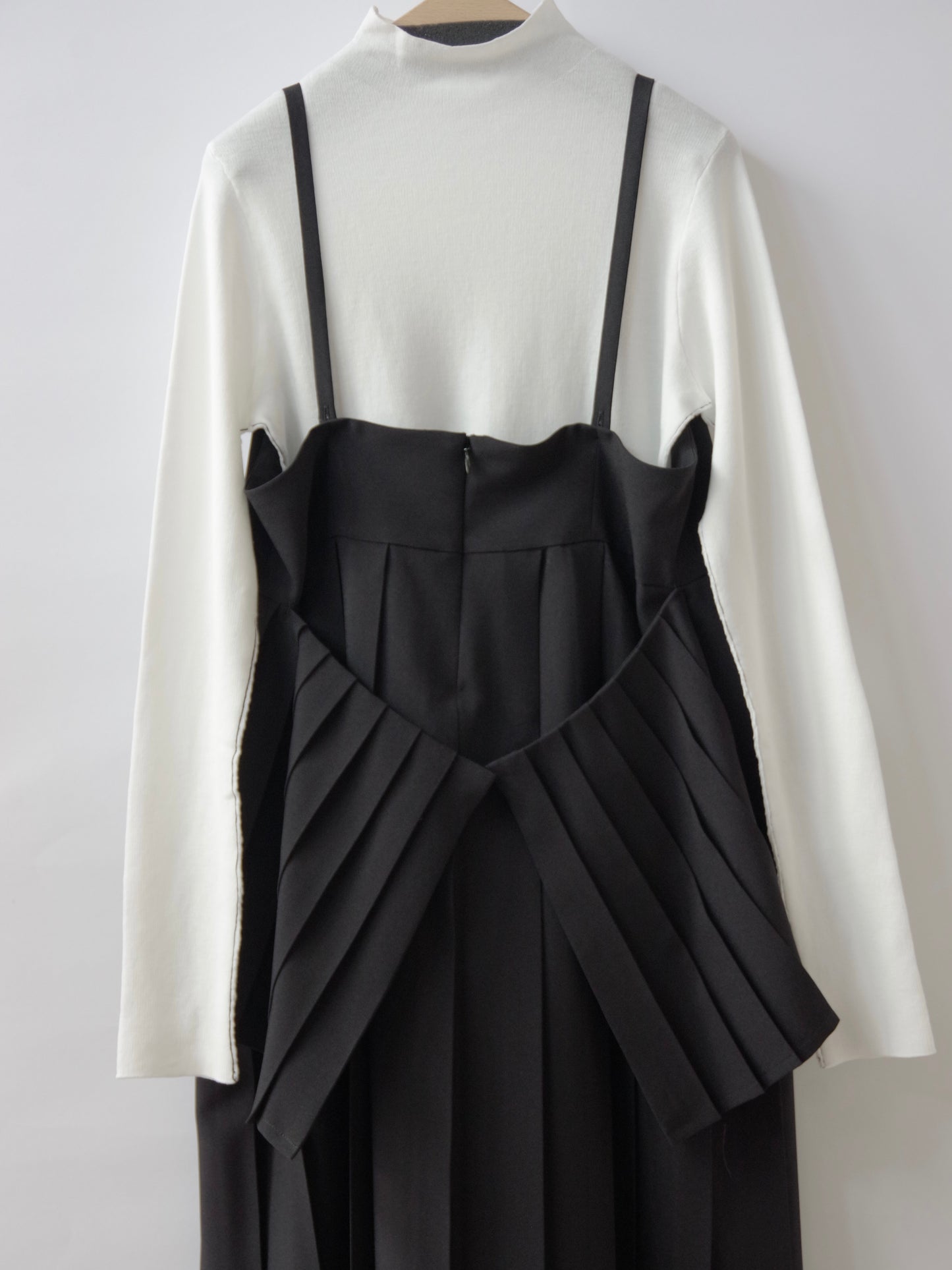 トロピカルワッシャー プリーツ キャミ ワンピース | iki