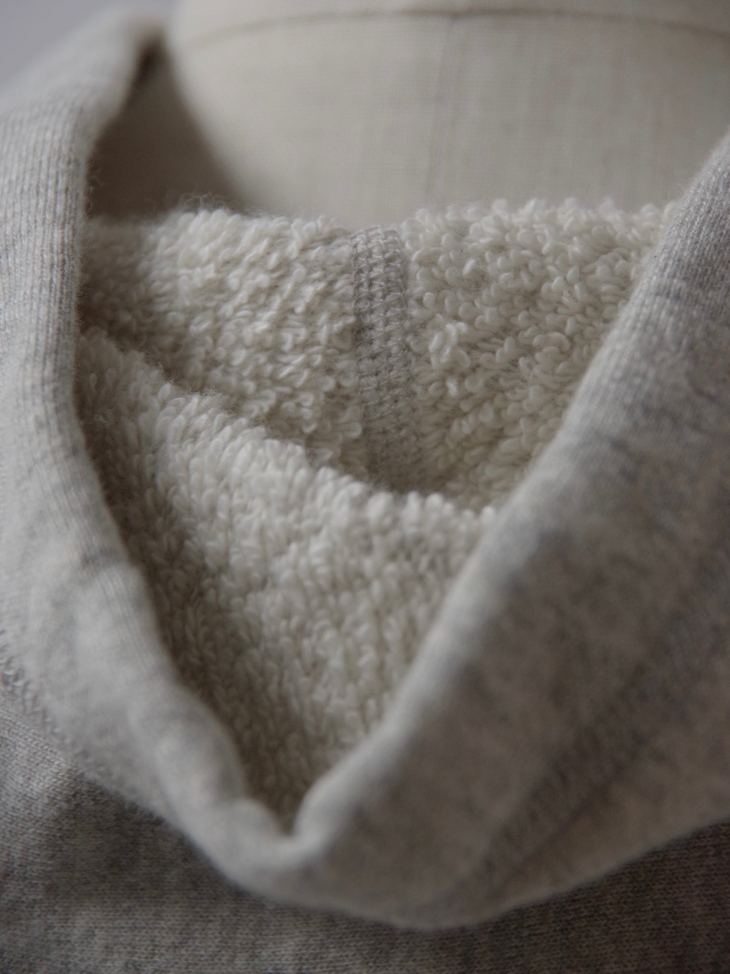 ランダム吊り裏毛 フーディプルオーバー | OUVERT