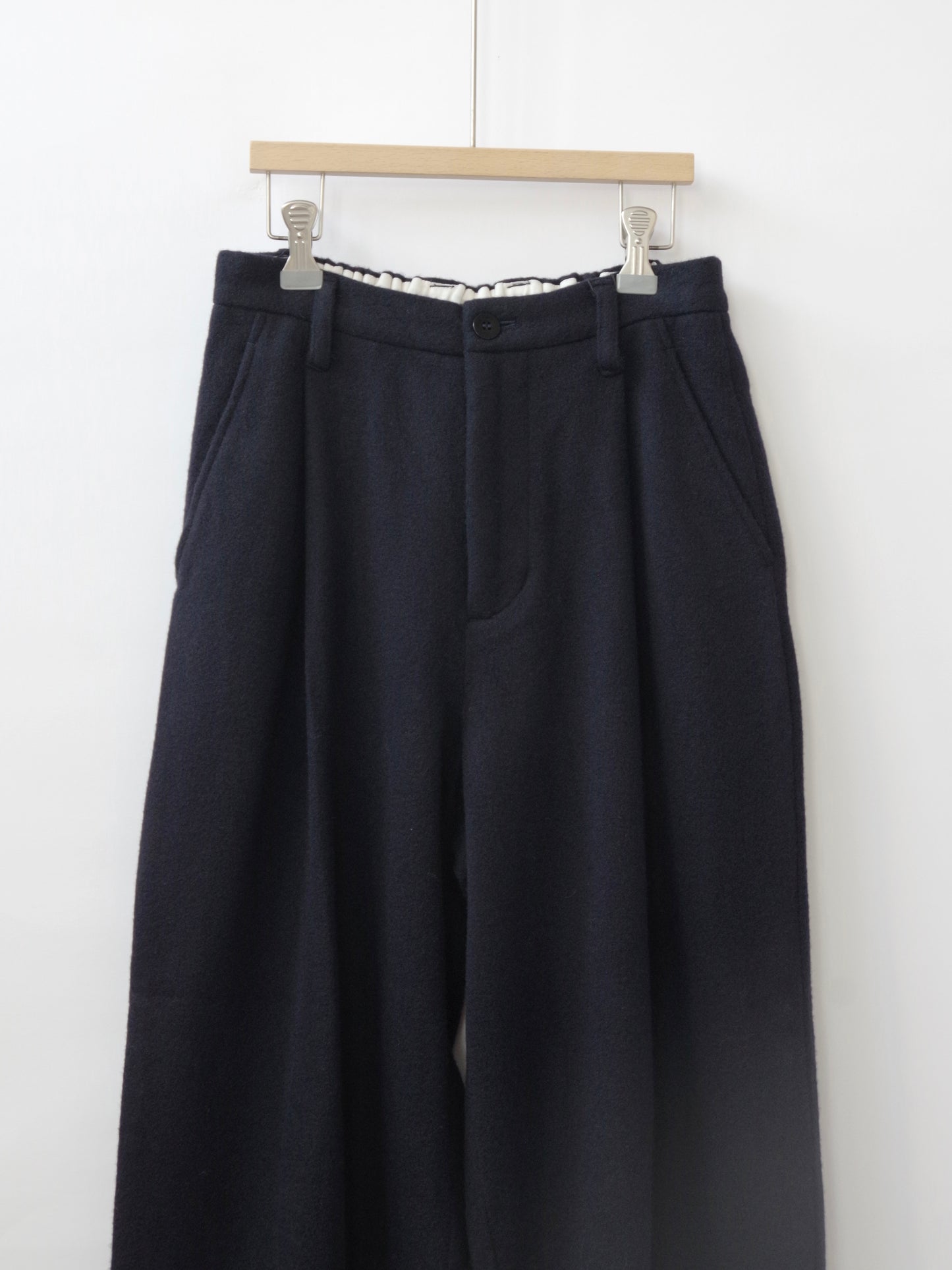 ウールカシミヤビーバータックストレートパンツ |  TISSU