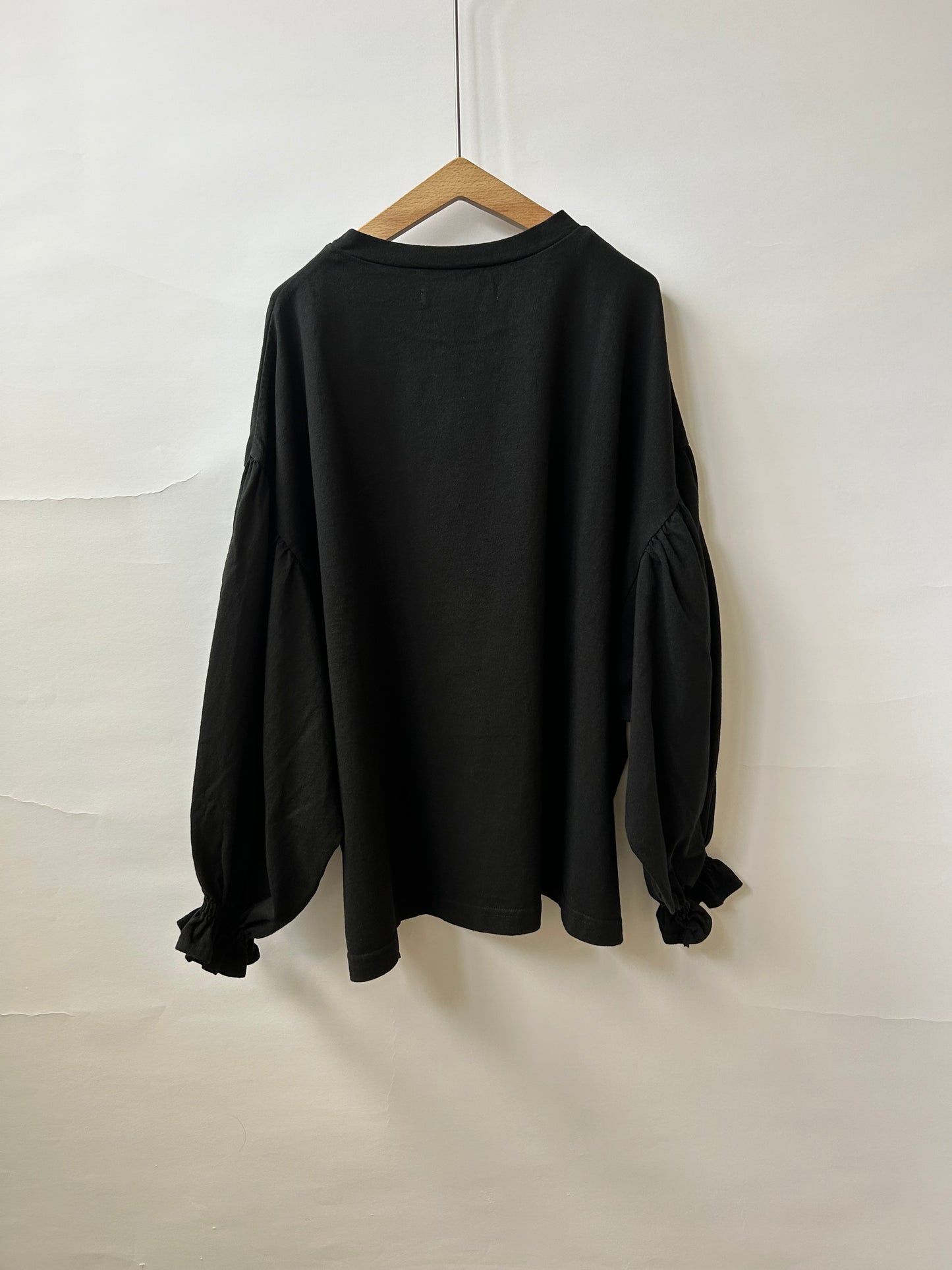 オールUSAコットン 袖口ギャザープルオーバー　（3 colors) | UNIVERSAL SEVEN