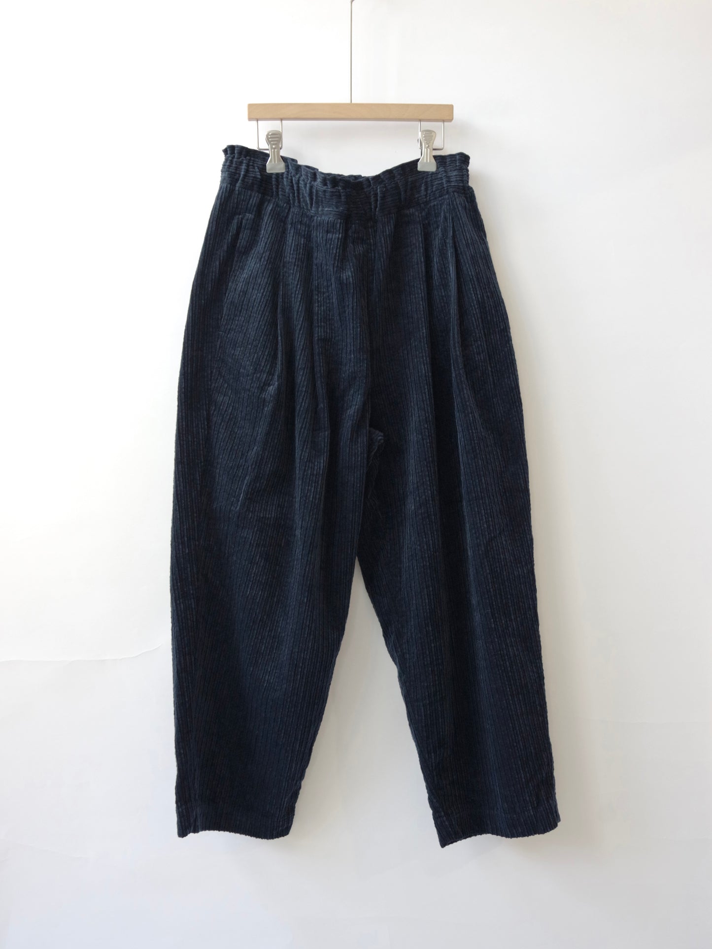 親子コーデユロイ タックイージーパンツ｜UNIVERSAL TISSU