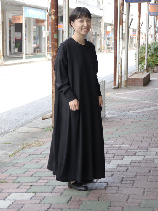 スムースウールコクーンワンピース | atelier naruse