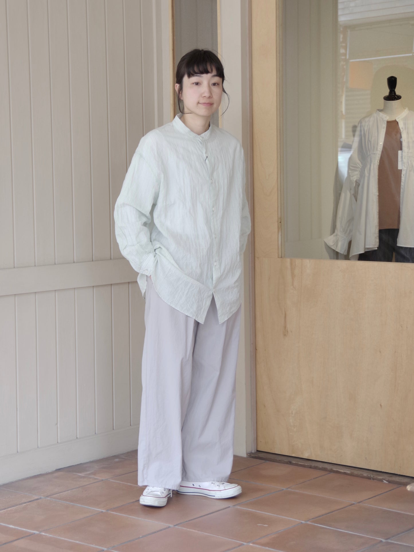 shirring stripe バンドカラーシャツ (2 color) | bulle de savon